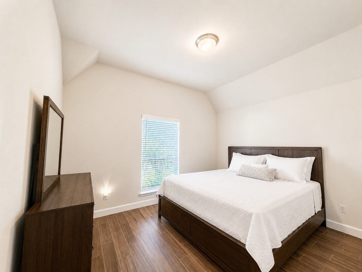 19211 Belmont Stakes Way, Tomball, TX 77377 19211 Belmont Stakes Way, Tomball, TX 77377
