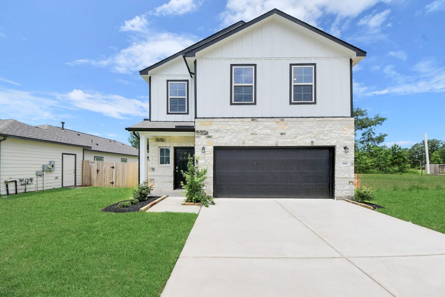Property photo for 120 West Canopy Crossing Circle, Conroe, TX
