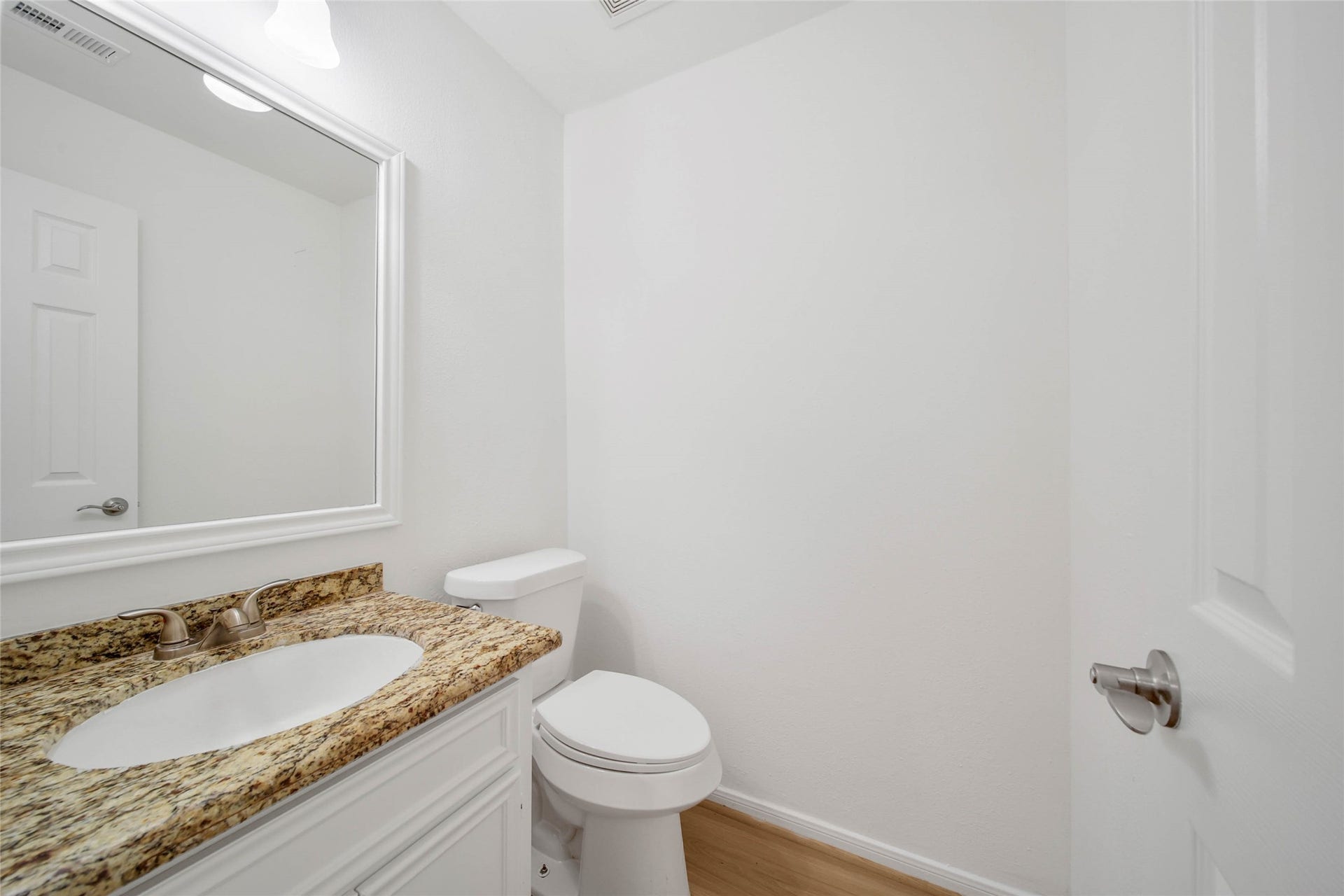 813 E Green Belt Drive, Sugar Land, TX 77498 813 E Green Belt Drive, Sugar Land, TX 77498