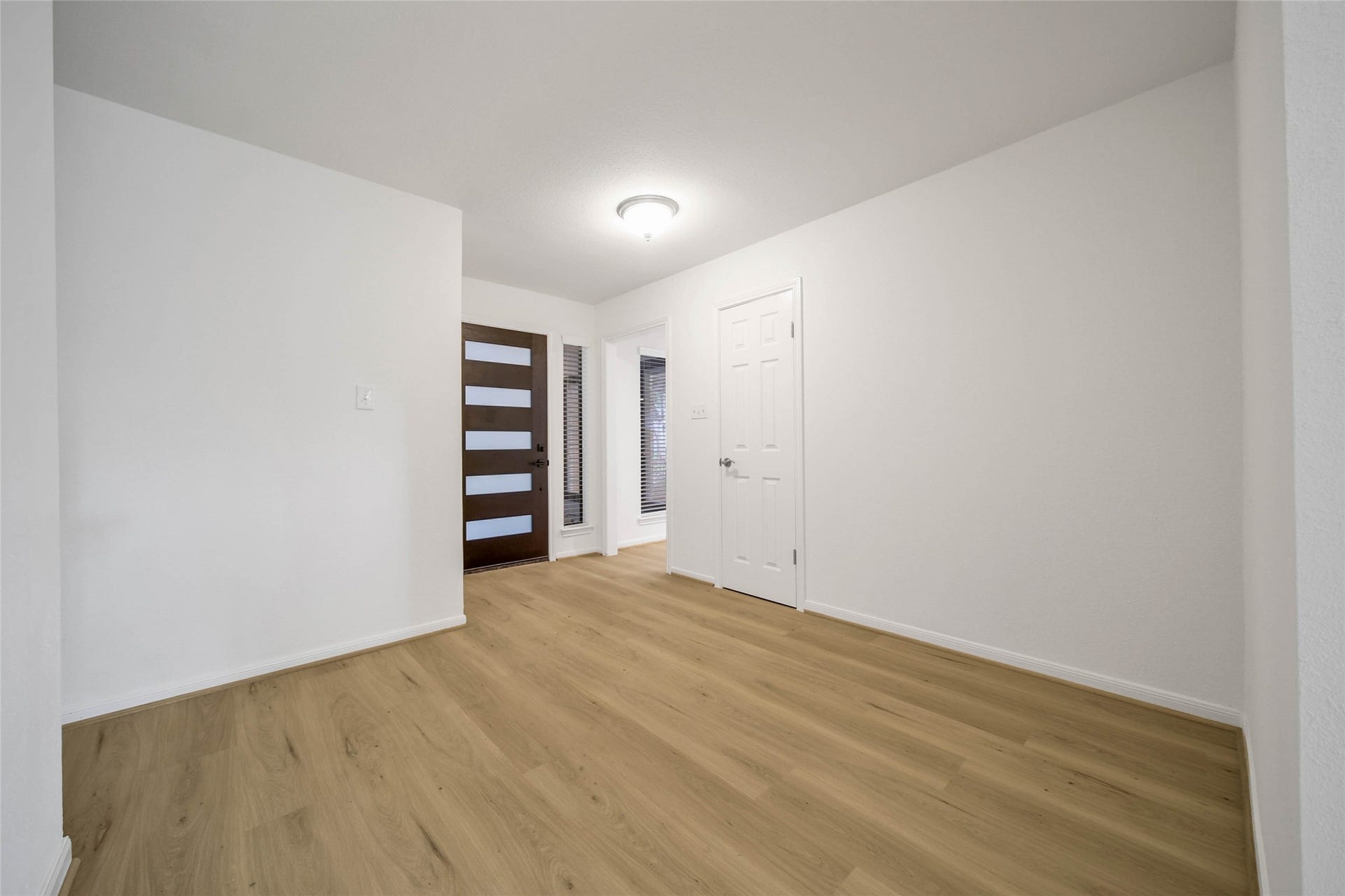 813 E Green Belt Drive, Sugar Land, TX 77498 813 E Green Belt Drive, Sugar Land, TX 77498