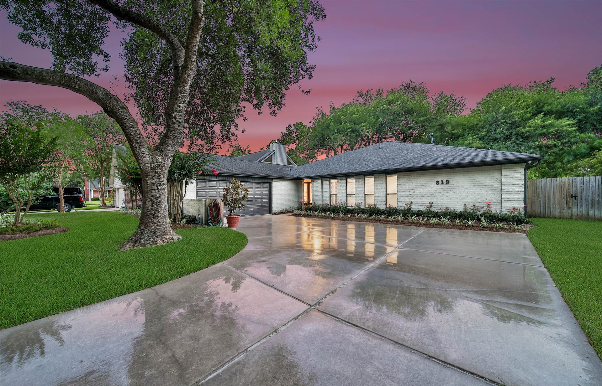 813 E Green Belt Drive, Sugar Land, TX 77498 813 E Green Belt Drive, Sugar Land, TX 77498