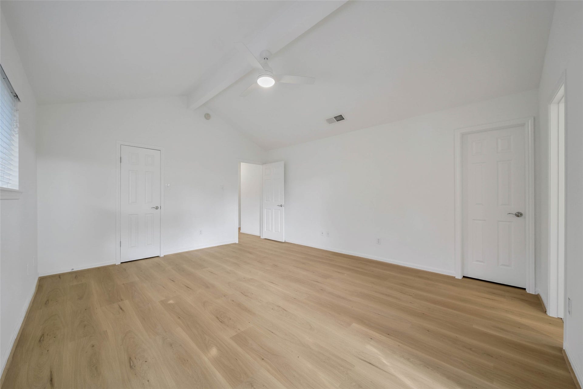 813 E Green Belt Drive, Sugar Land, TX 77498 813 E Green Belt Drive, Sugar Land, TX 77498