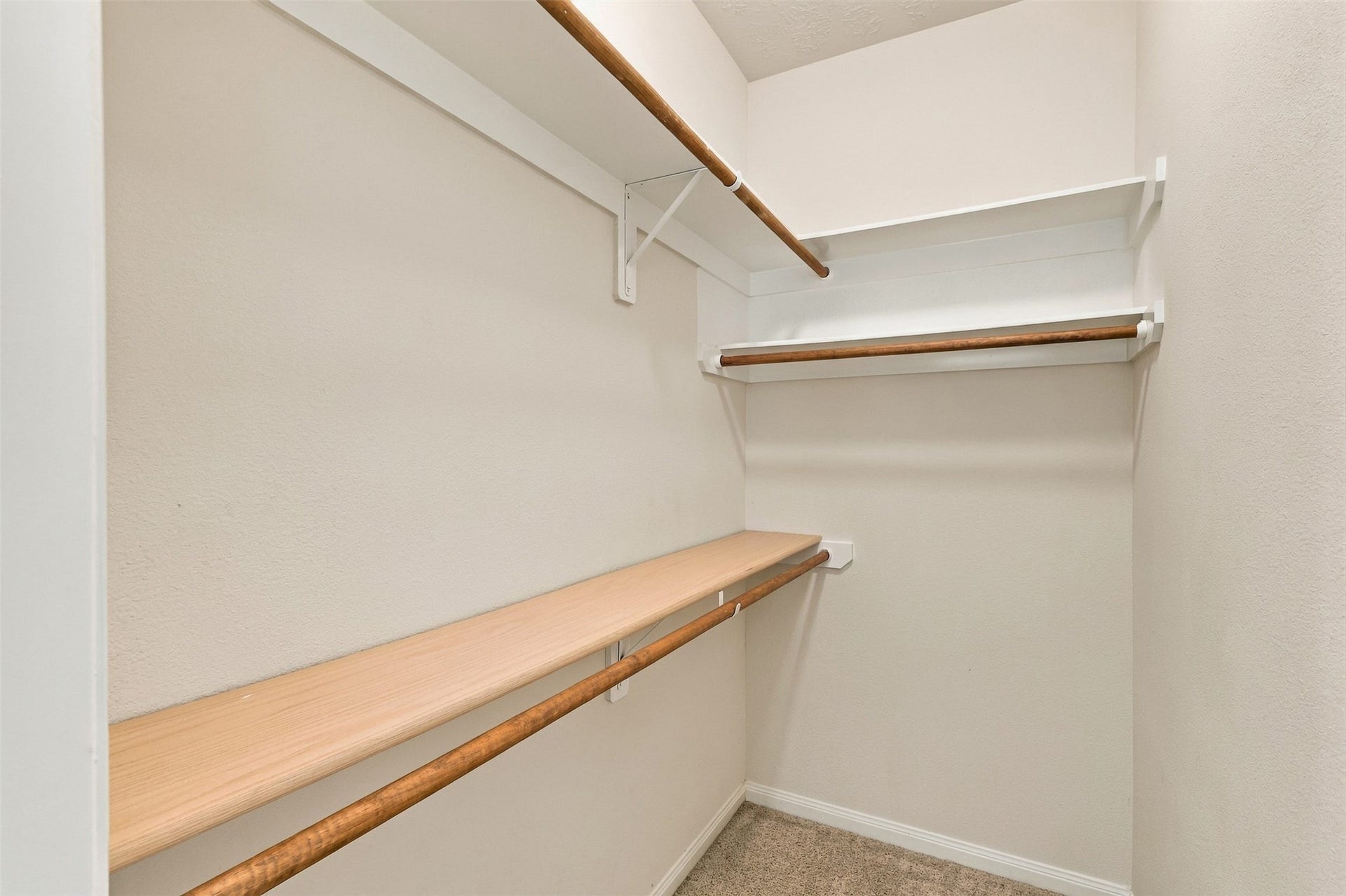 6522 Pine Reserve Drive, Spring, TX 77389 Spacious walk-in closet in the secondary bedroom offers ample storage.