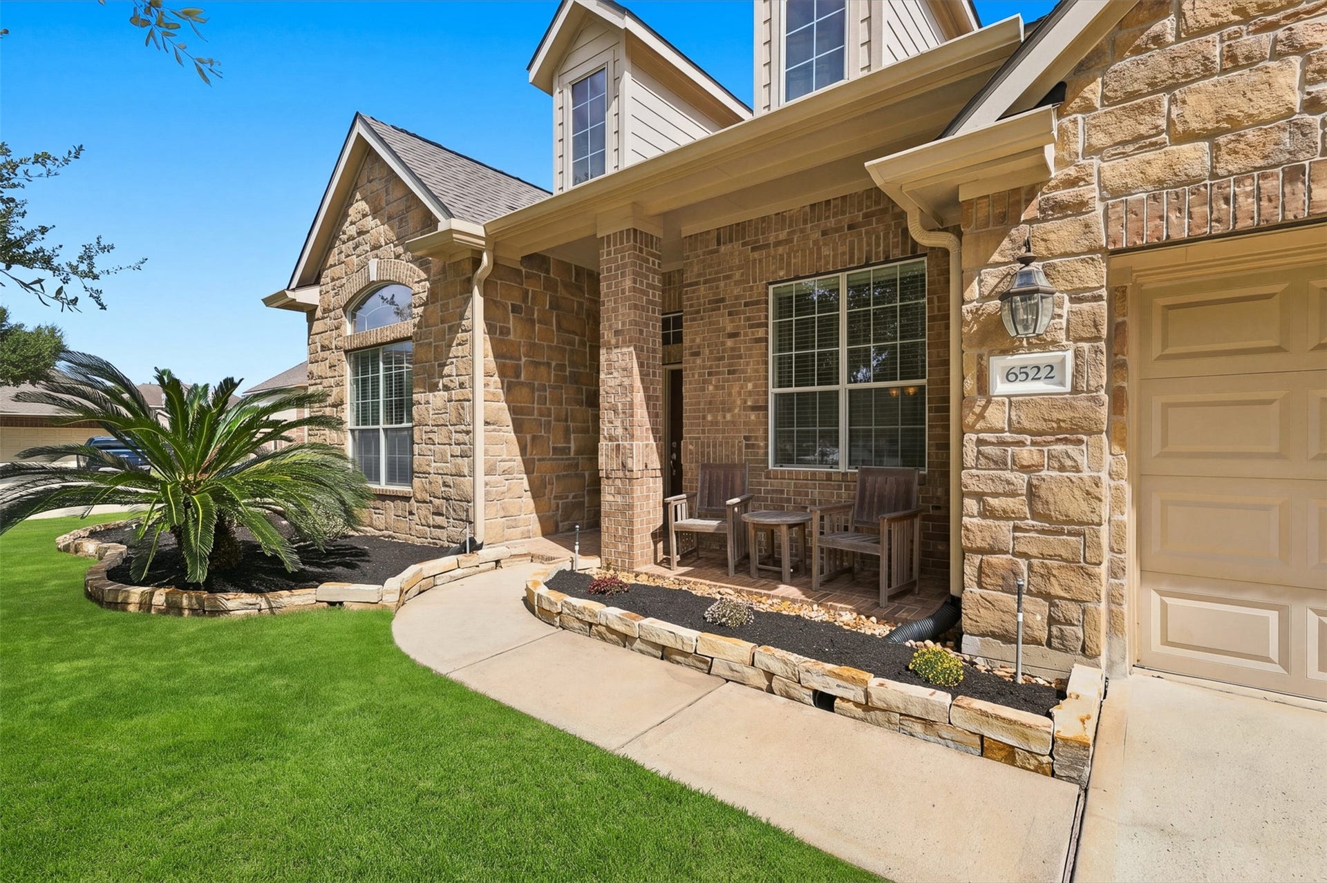 6522 Pine Reserve Drive, Spring, TX 77389 Charming front porch perfect for welcoming guests.