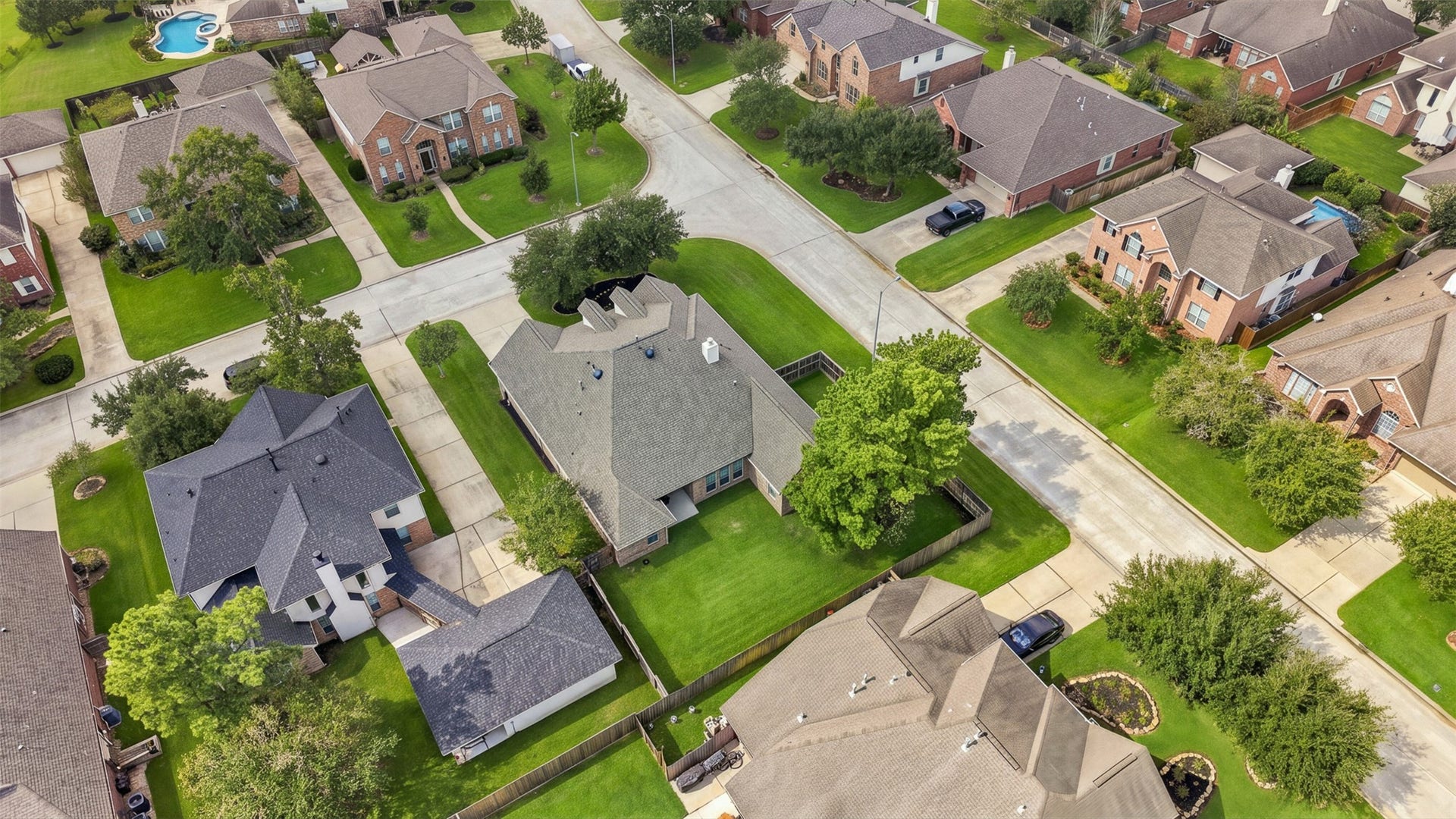 6522 Pine Reserve Drive, Spring, TX 77389 The most perfect view of how big the backyard really is.