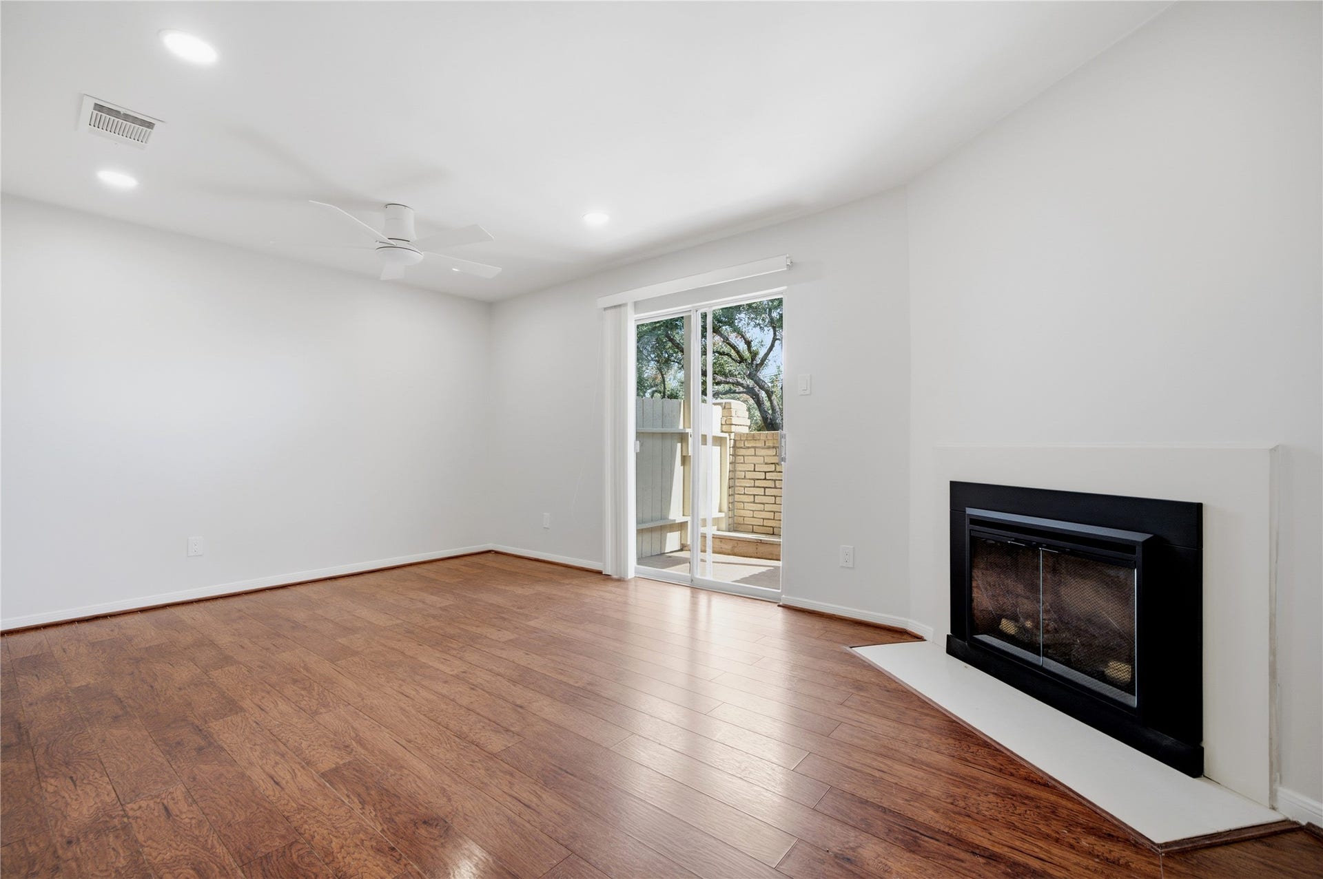 2120 El Paseo Street, #2901, Houston, TX 77054 2120 El Paseo Street, #2901, Houston, TX 77054
