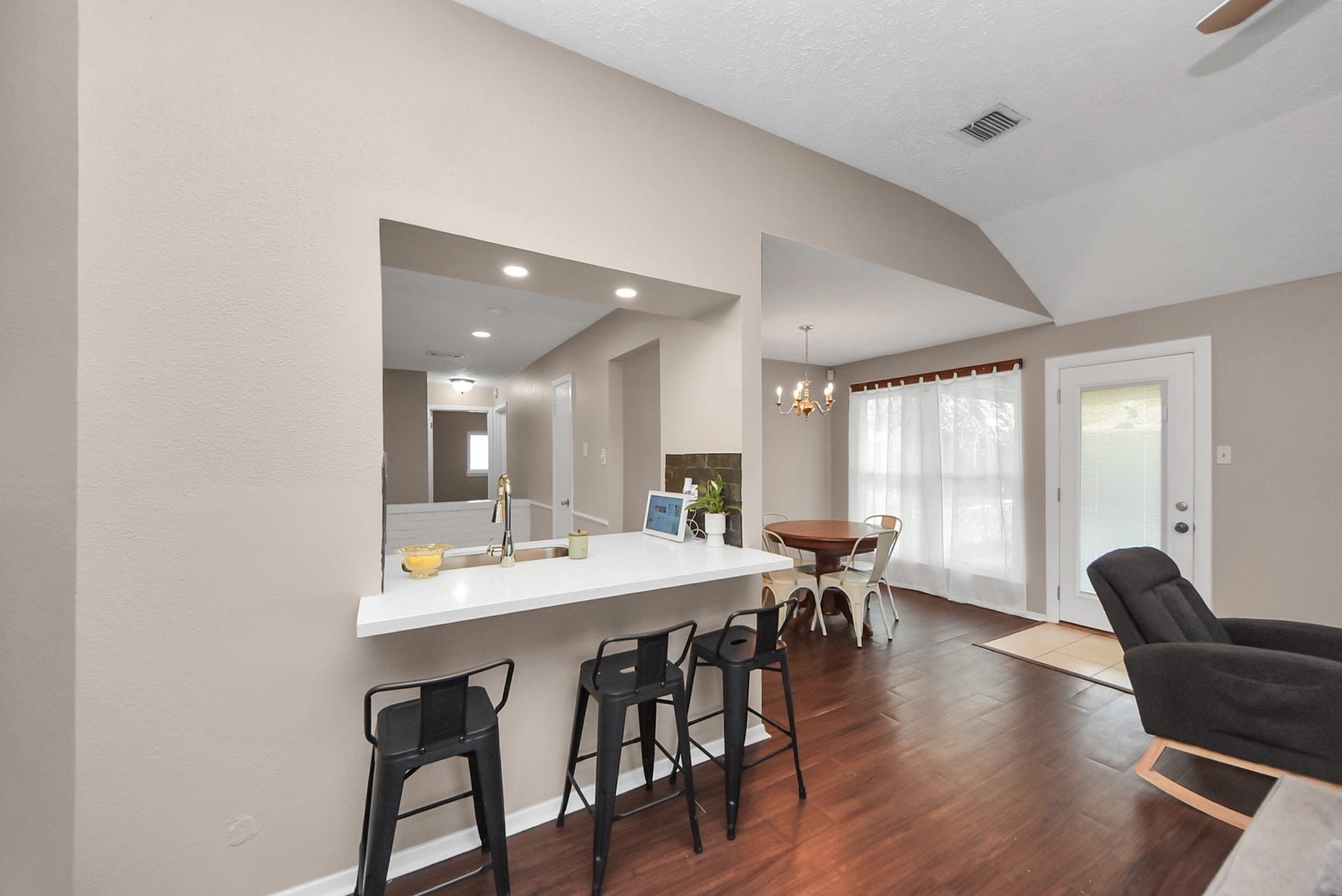 2519 Colonial Ridge Drive, Friendswood, TX 77546 2519 Colonial Ridge Drive, Friendswood, TX 77546