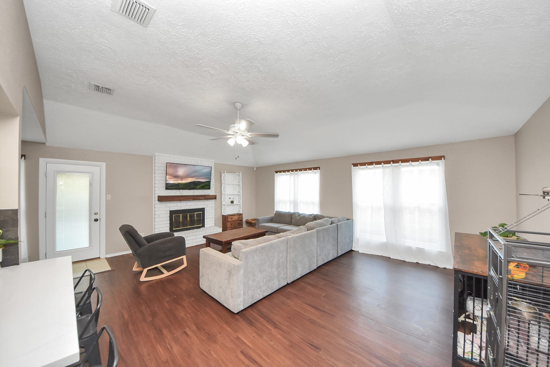 2519 Colonial Ridge Drive, Friendswood, TX 77546 2519 Colonial Ridge Drive, Friendswood, TX 77546
