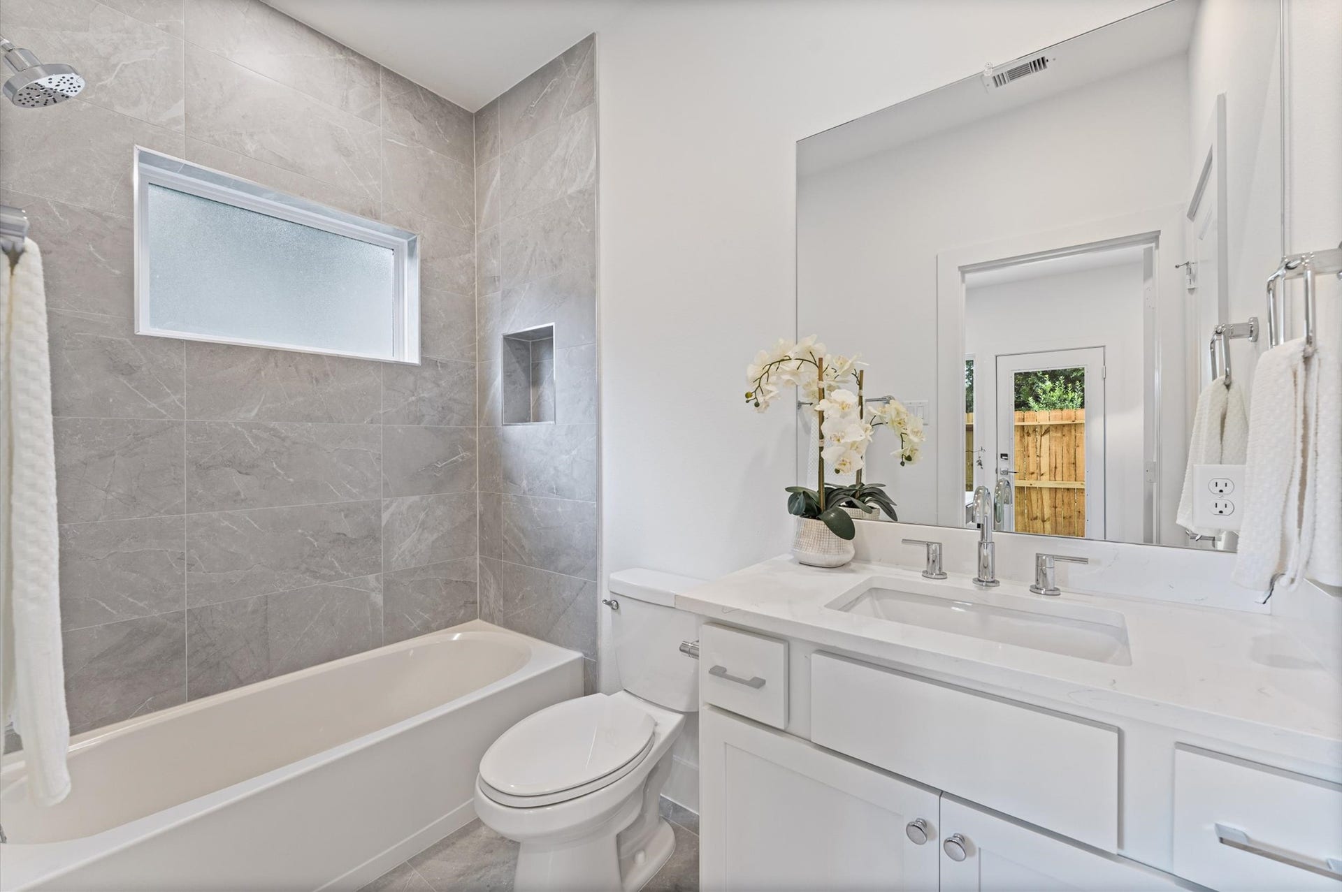 5354 Waleska, Houston, TX 77091 5354 Waleska, Houston, TX 77091
