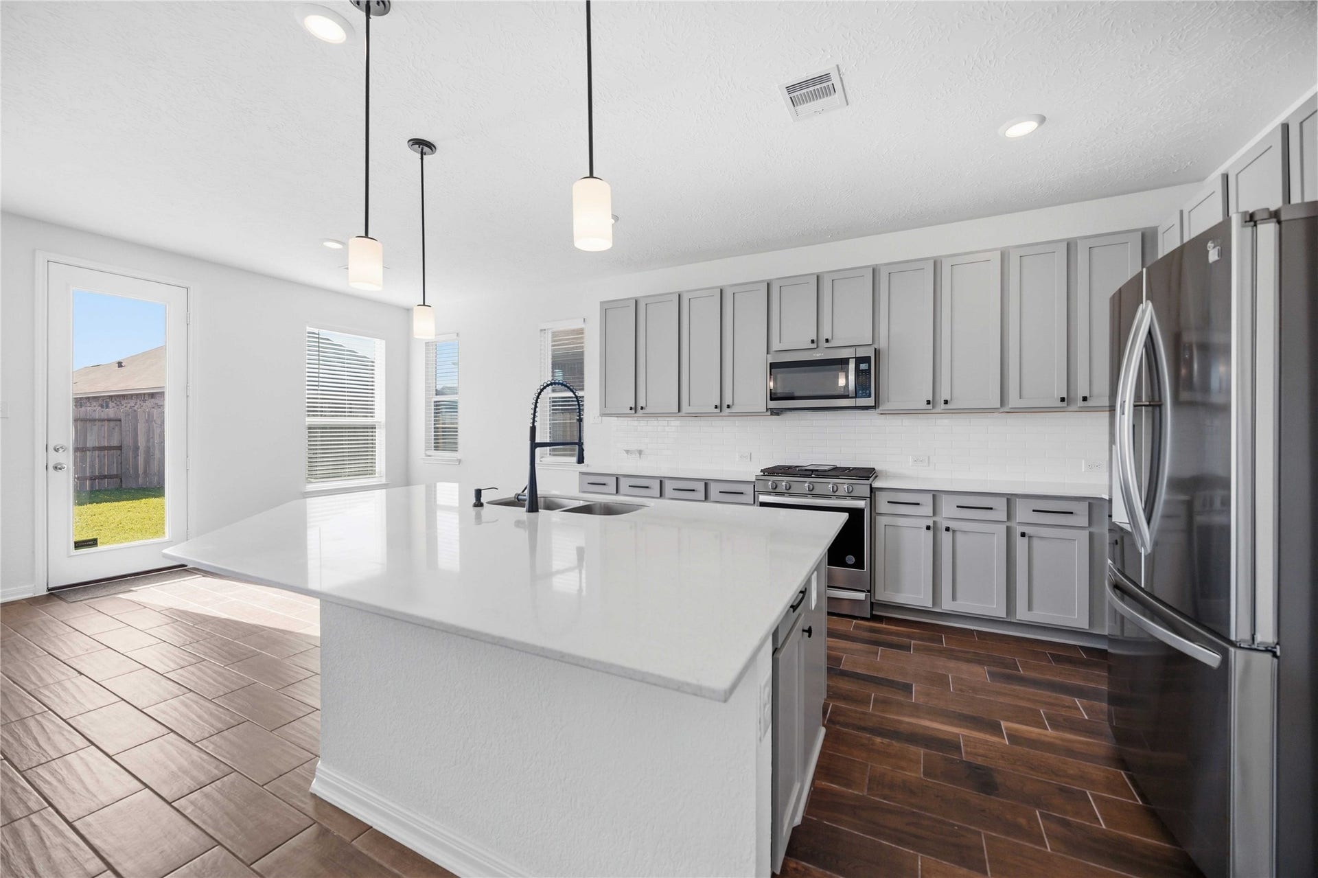 2111 Katalonia Lane, Fresno, TX 77545 2111 Katalonia Lane, Fresno, TX 77545