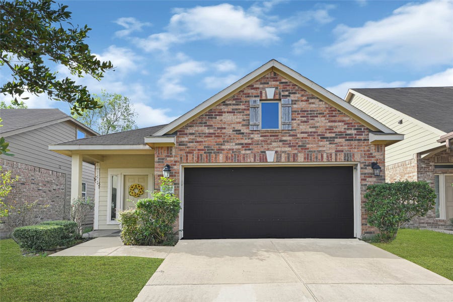 Property photo for 9414 Savannah Holly Drive, Houston, TX