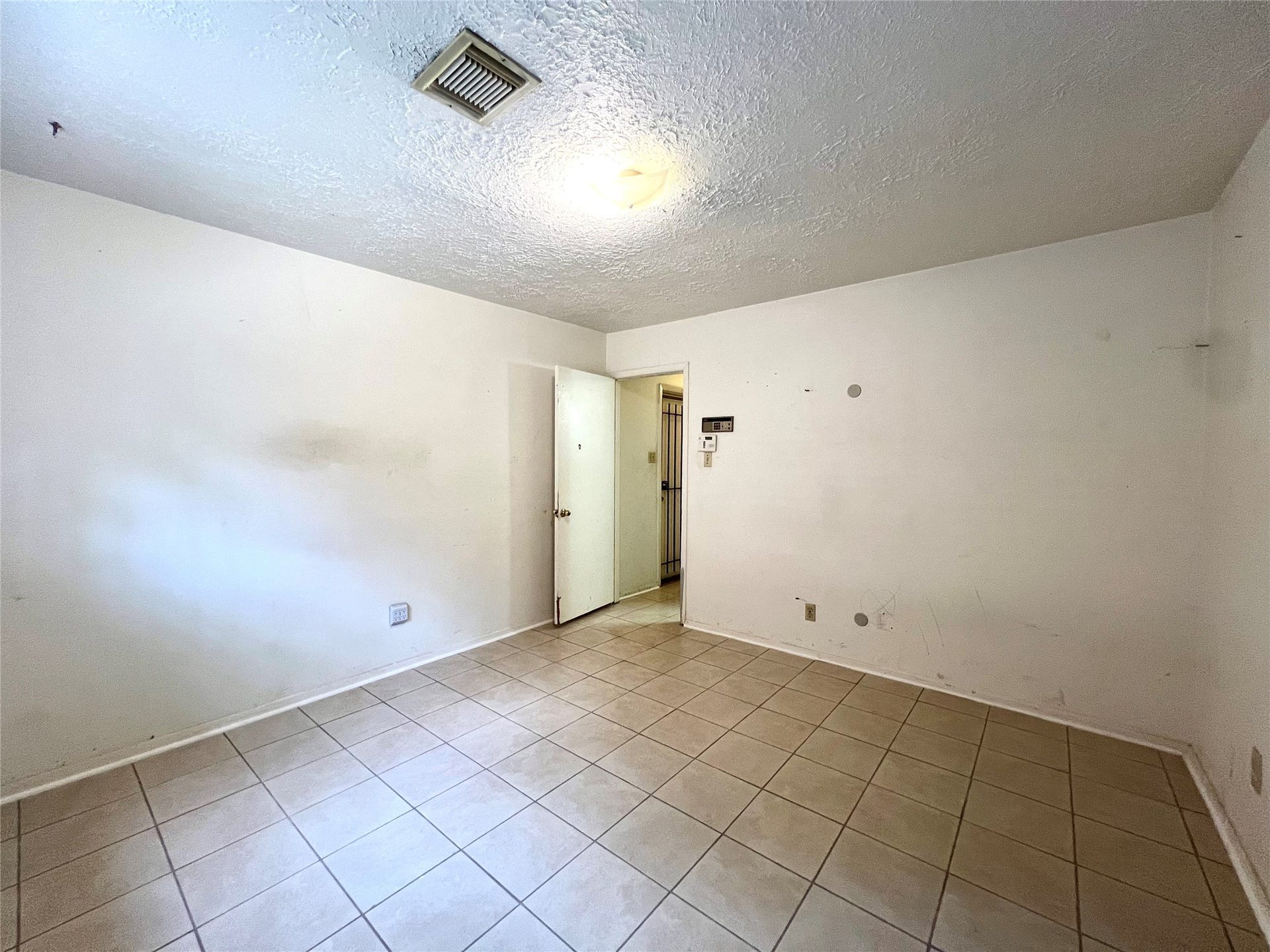 4306 Rosebud Drive, Houston, TX 77053 4306 Rosebud Drive, Houston, TX 77053
