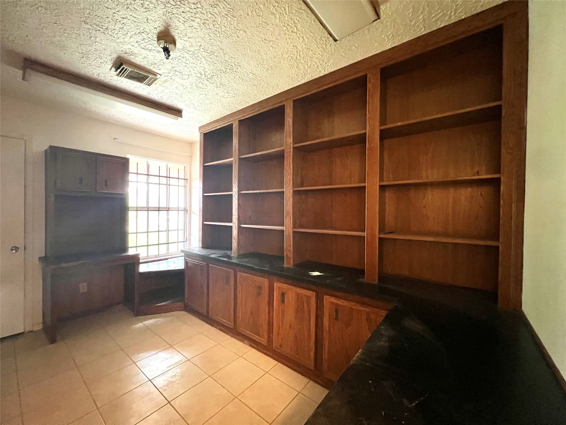 4306 Rosebud Drive, Houston, TX 77053 4306 Rosebud Drive, Houston, TX 77053