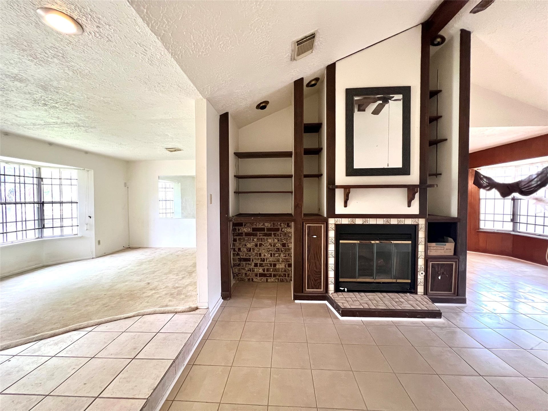 4306 Rosebud Drive, Houston, TX 77053 4306 Rosebud Drive, Houston, TX 77053
