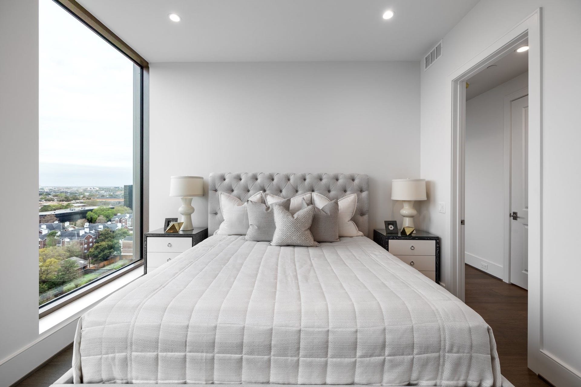 5656 San Felipe Street, #1403, Houston, TX 77056 En-suite bedroom. Photos are of a similar unit with the same floor plan
