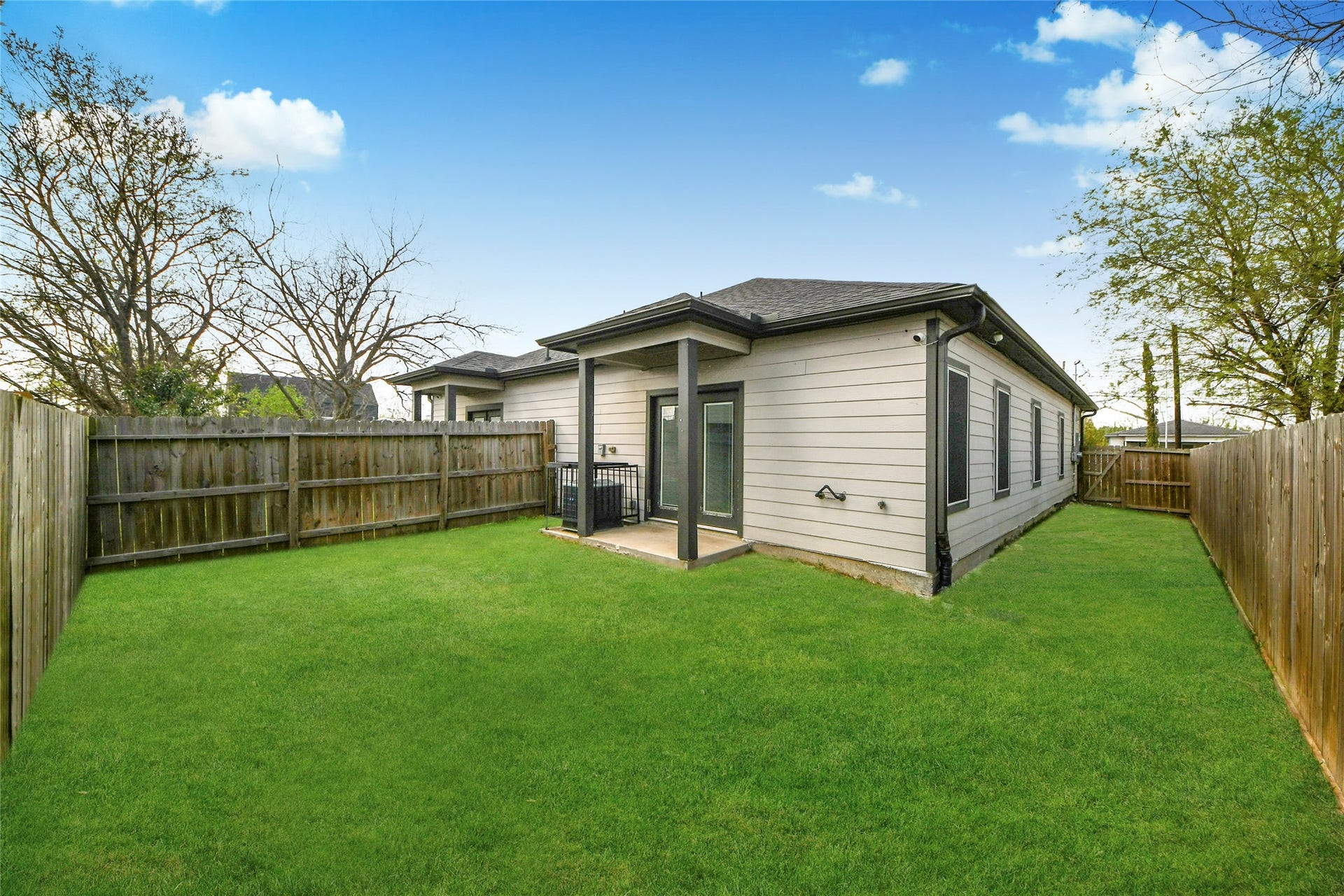 7980 Ethel Street, #A/B, Houston, TX 77028 7980 Ethel Street, #A/B, Houston, TX 77028