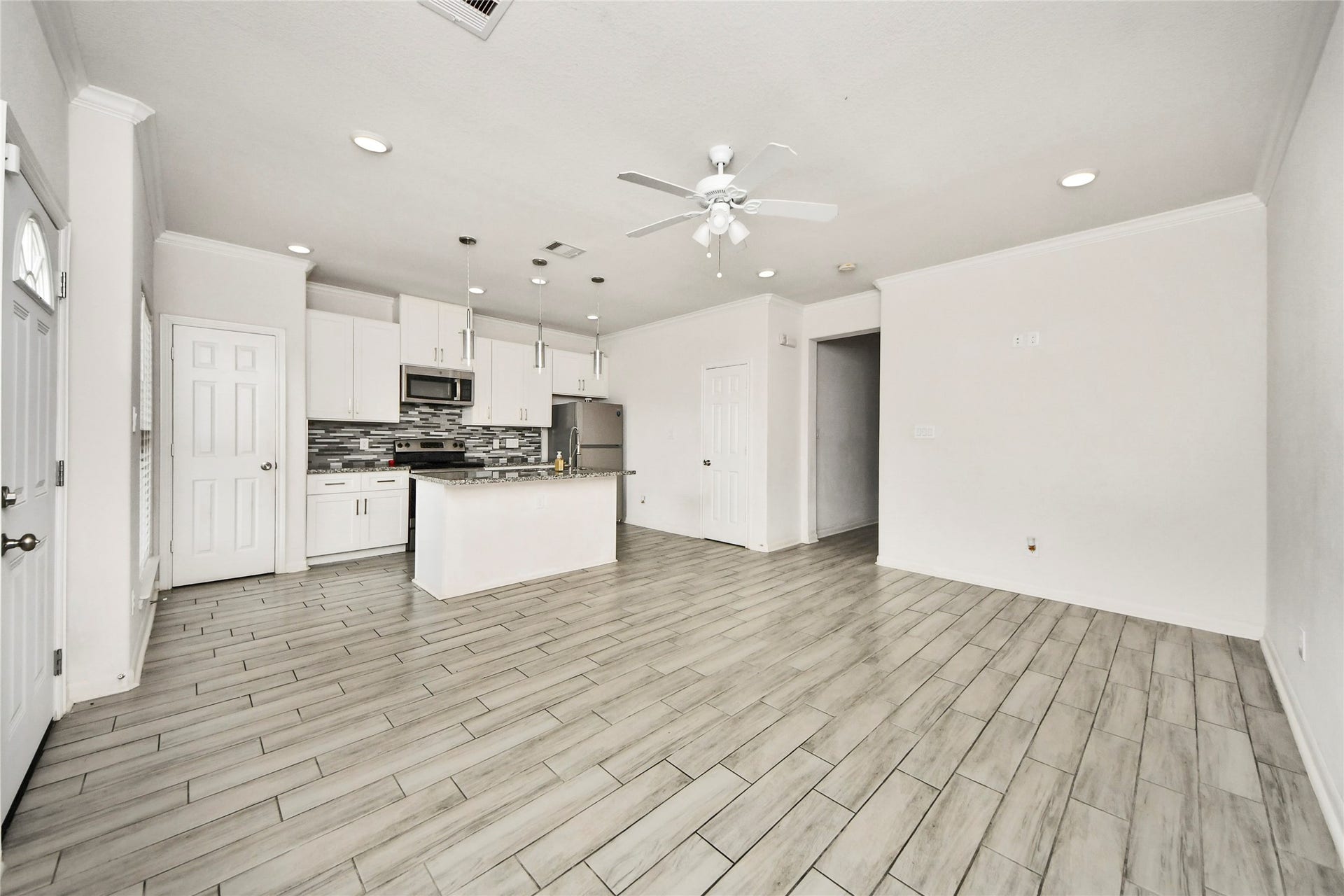 7980 Ethel Street, #A/B, Houston, TX 77028 7980 Ethel Street, #A/B, Houston, TX 77028