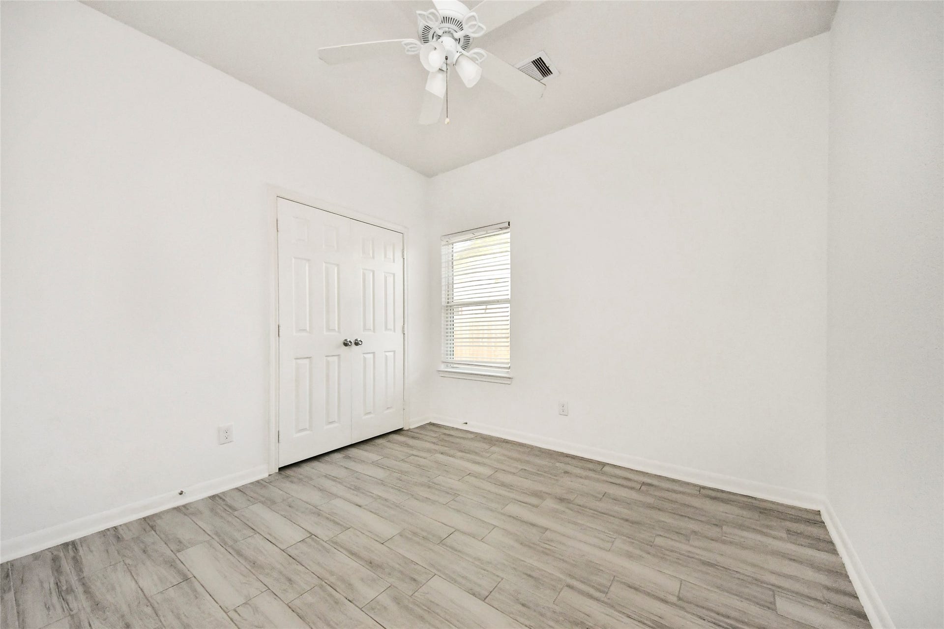 7980 Ethel Street, #A/B, Houston, TX 77028 7980 Ethel Street, #A/B, Houston, TX 77028