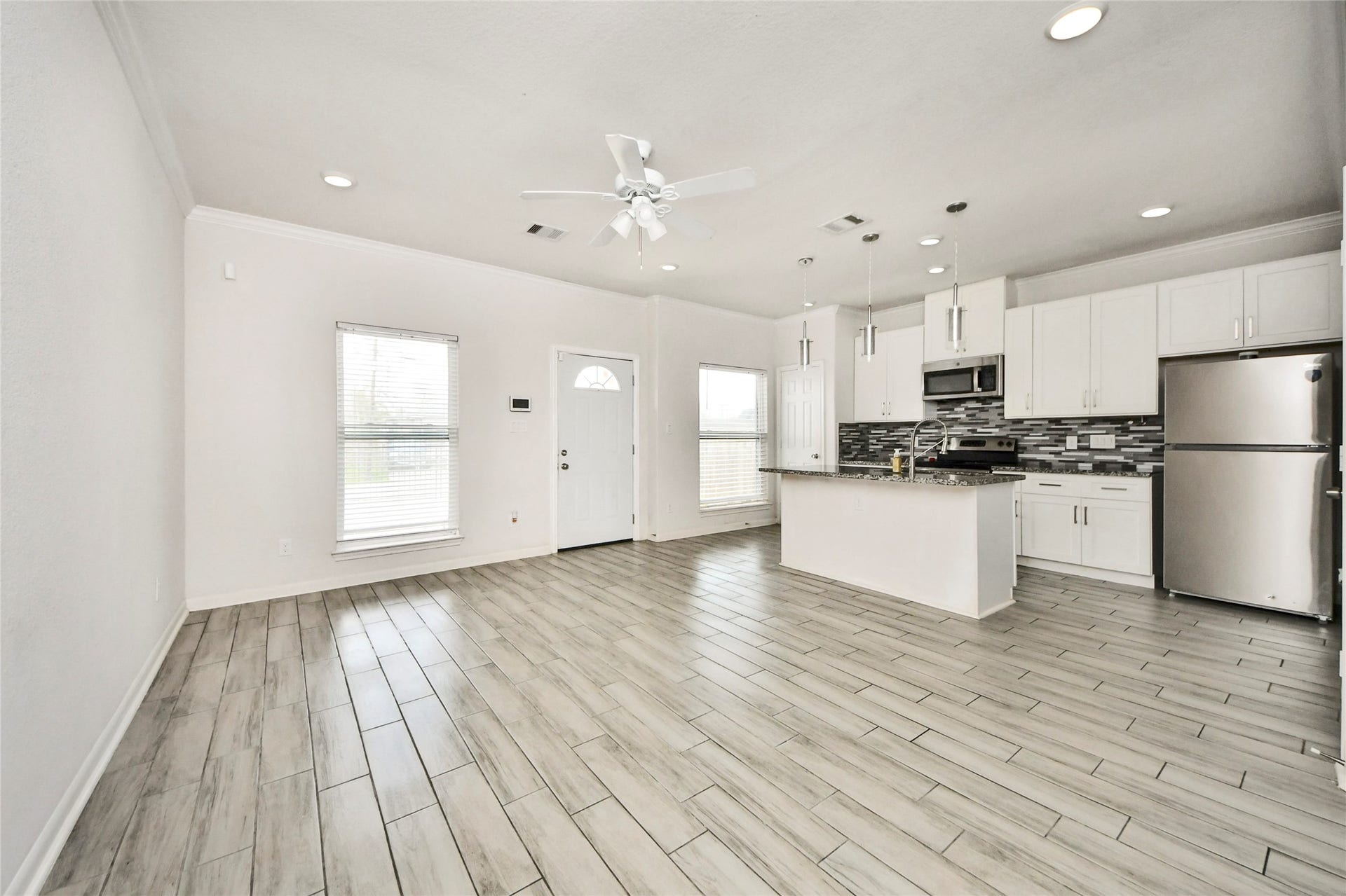 7980 Ethel Street, #A/B, Houston, TX 77028 7980 Ethel Street, #A/B, Houston, TX 77028