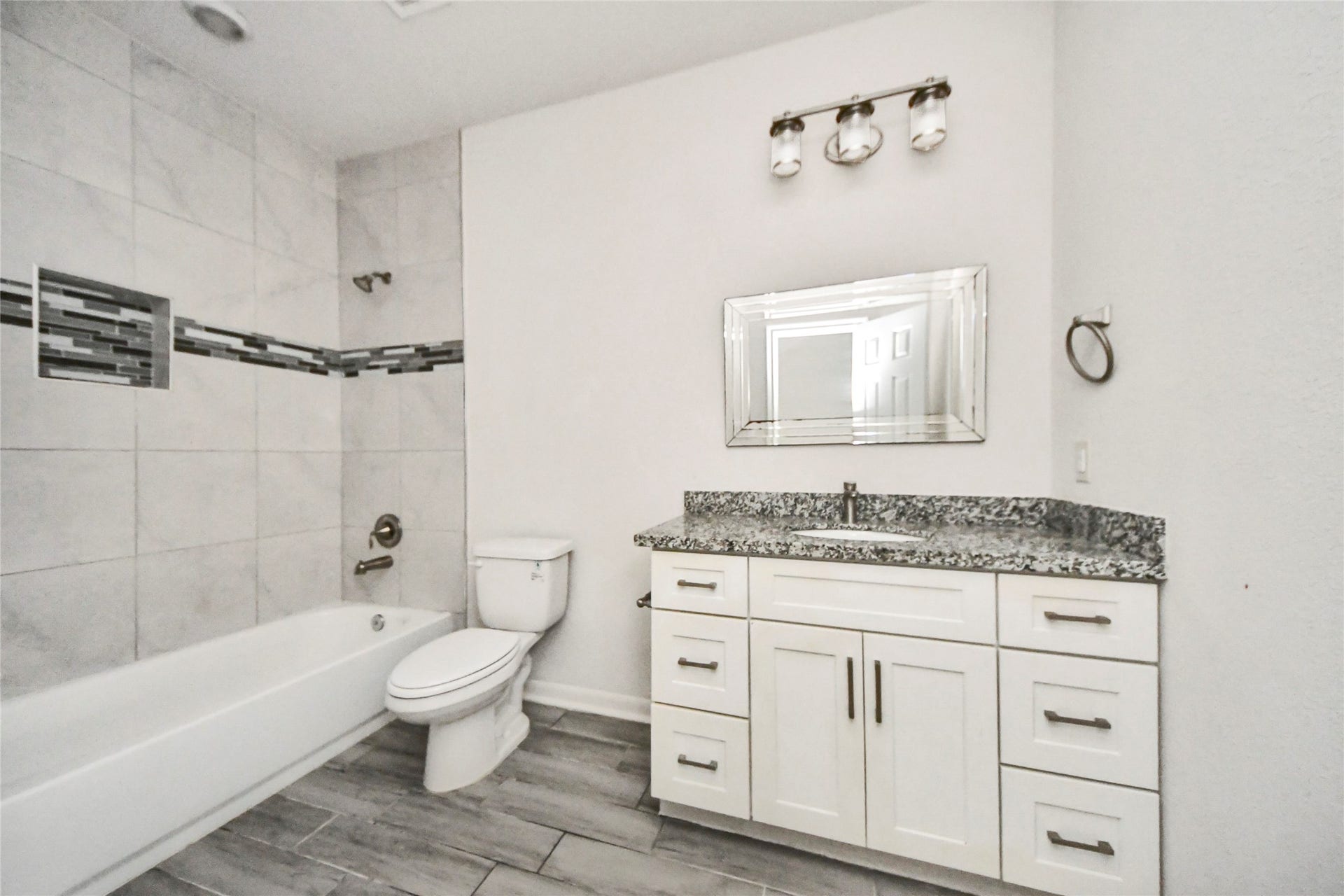 7980 Ethel Street, #A/B, Houston, TX 77028 7980 Ethel Street, #A/B, Houston, TX 77028