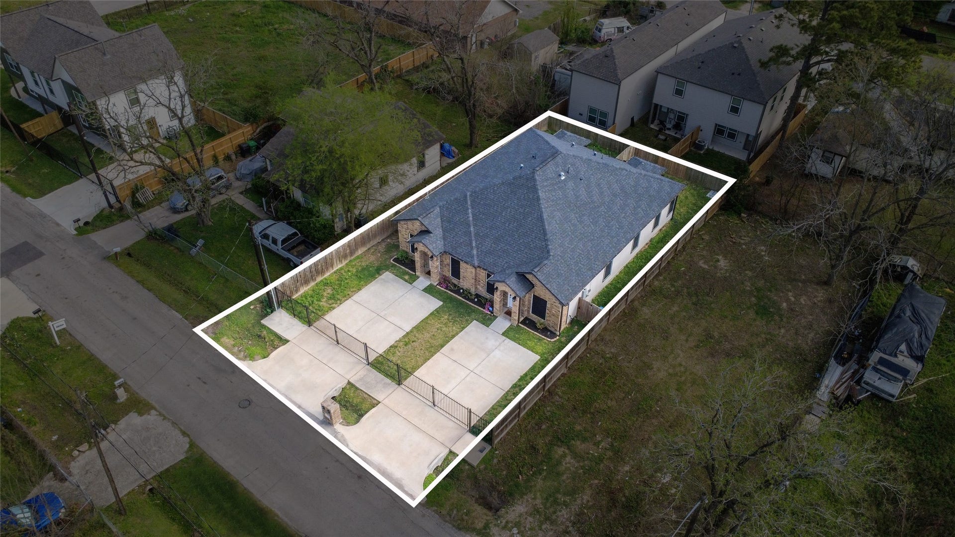 7980 Ethel Street, #A/B, Houston, TX 77028 7980 Ethel Street, #A/B, Houston, TX 77028