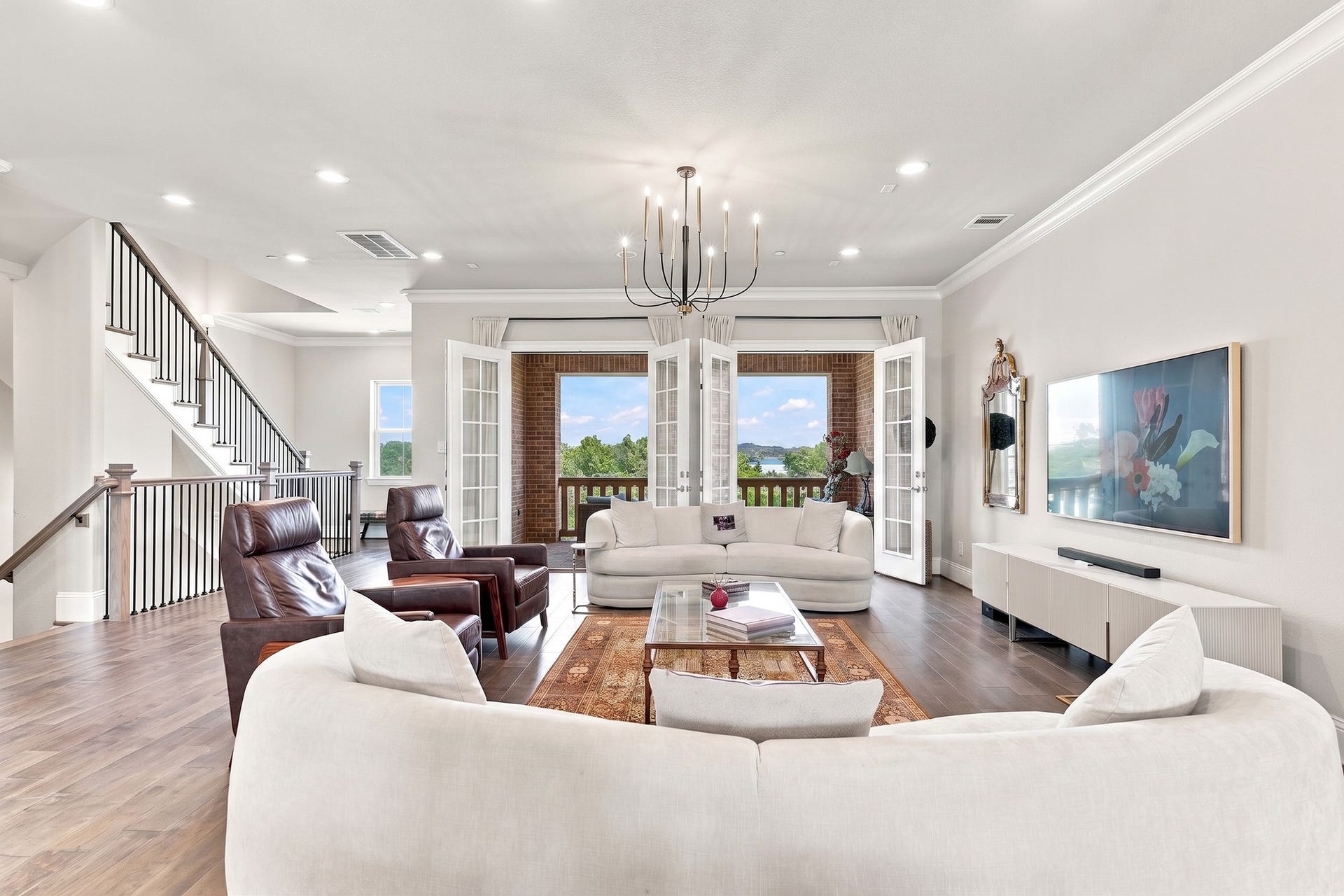 183 Grace Point Drive, Sugar Land, TX 77498 Large Private balcony bringing the indoor entertainment into the outdoors