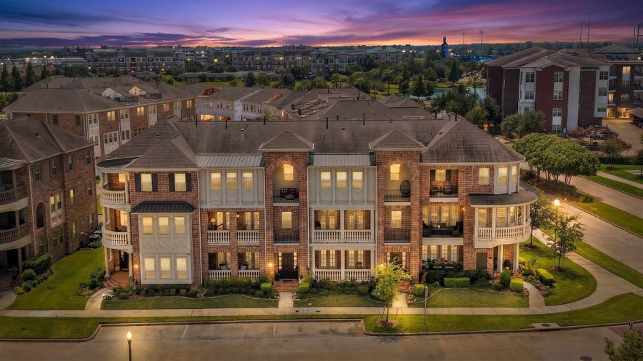 Property photo for 183 Grace Point Drive, Sugar Land, TX
