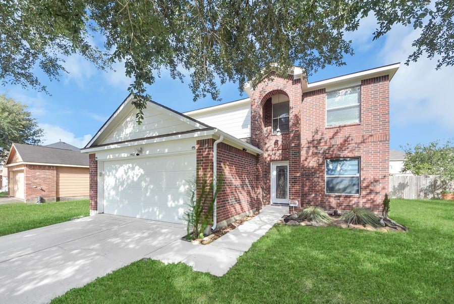 Property photo for 1902 Serenata Lane, Humble, TX