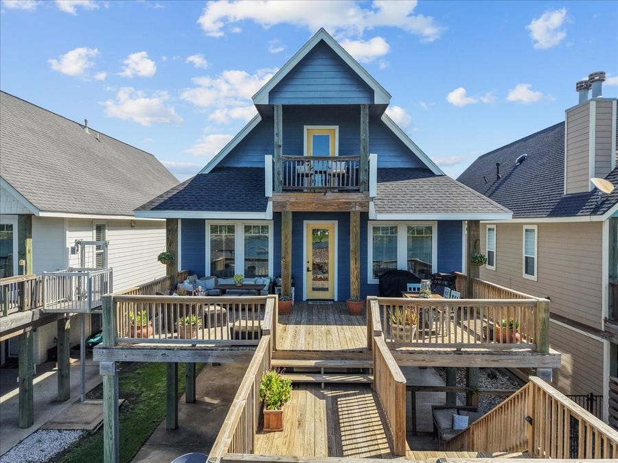 Property photo for 209 S Front Street, Freeport, TX