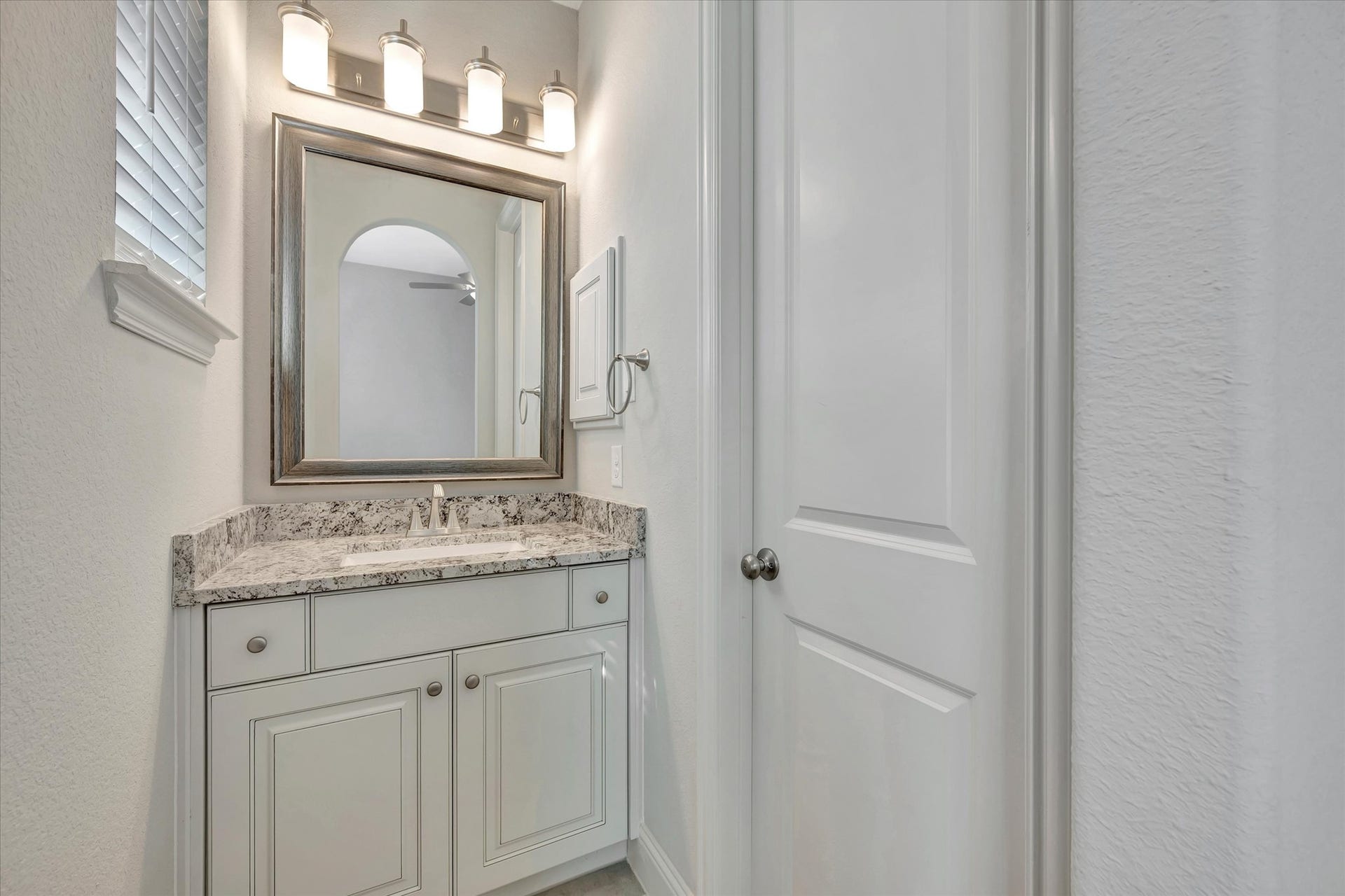 13603 Bellwick Valley Lane, Houston, TX 77059