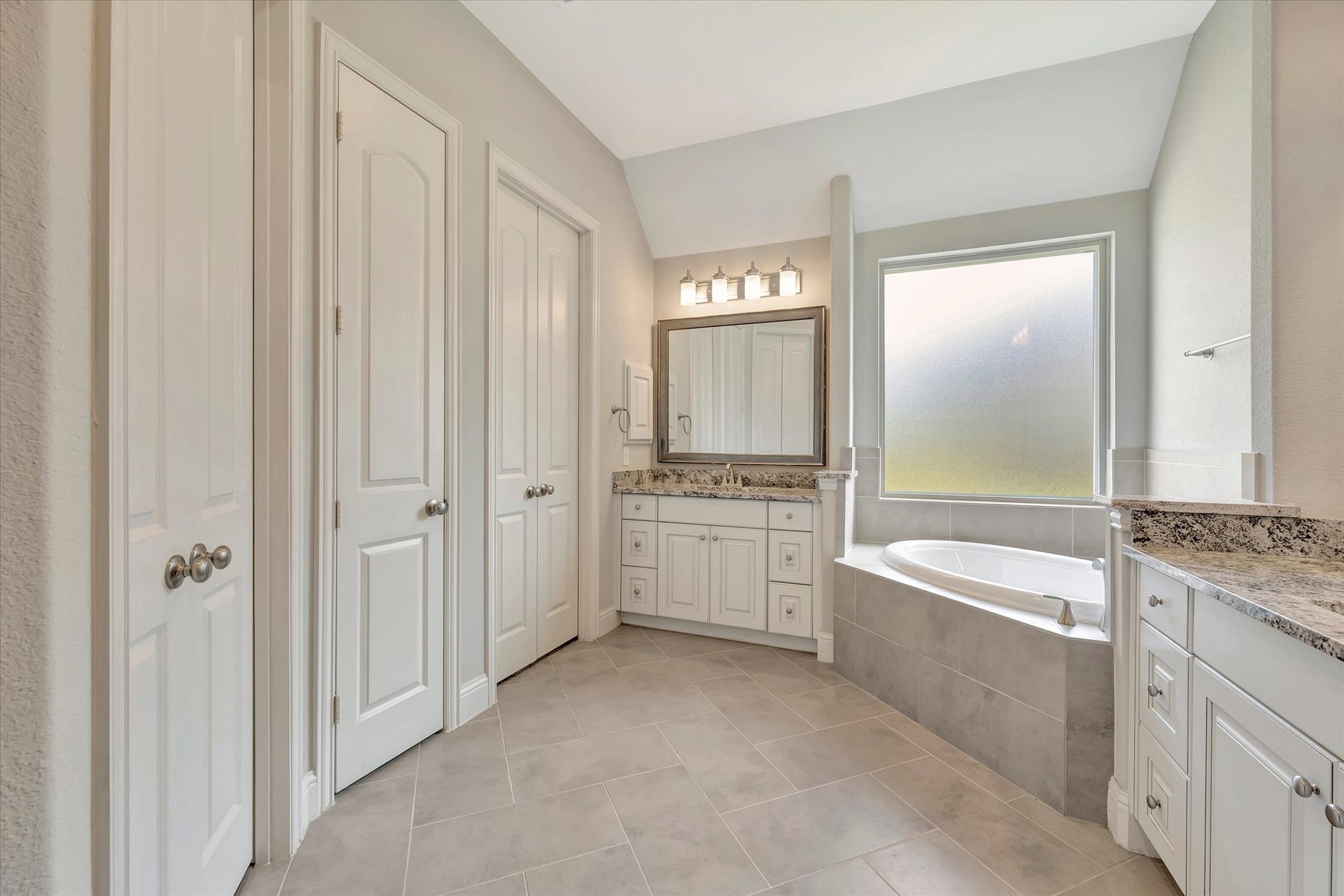 13603 Bellwick Valley Lane, Houston, TX 77059