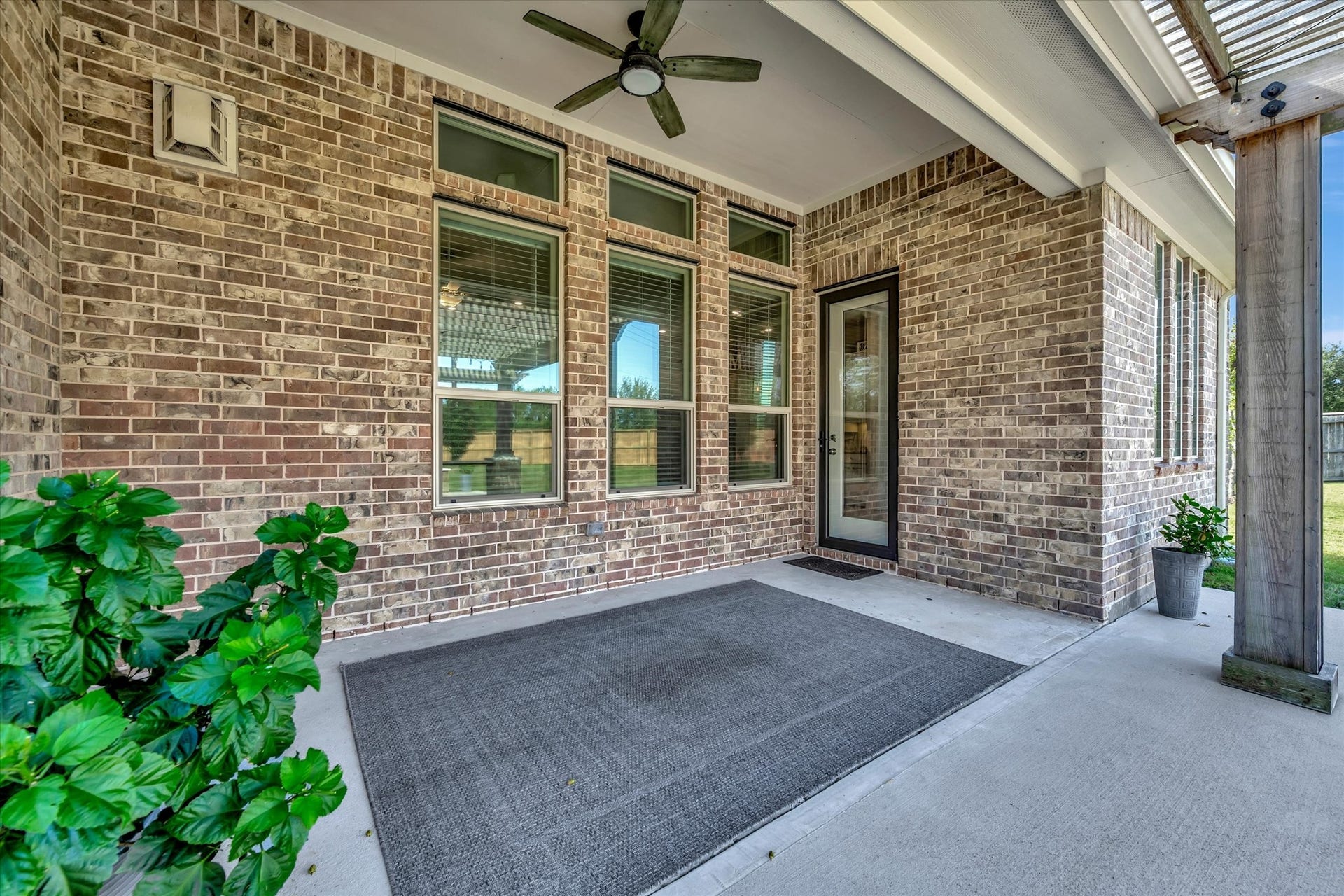 13603 Bellwick Valley Lane, Houston, TX 77059