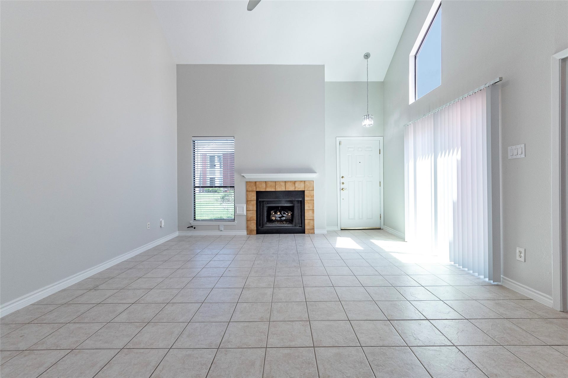 1436 Gemini Street, Houston, TX 77058 1436 Gemini Street, Houston, TX 77058