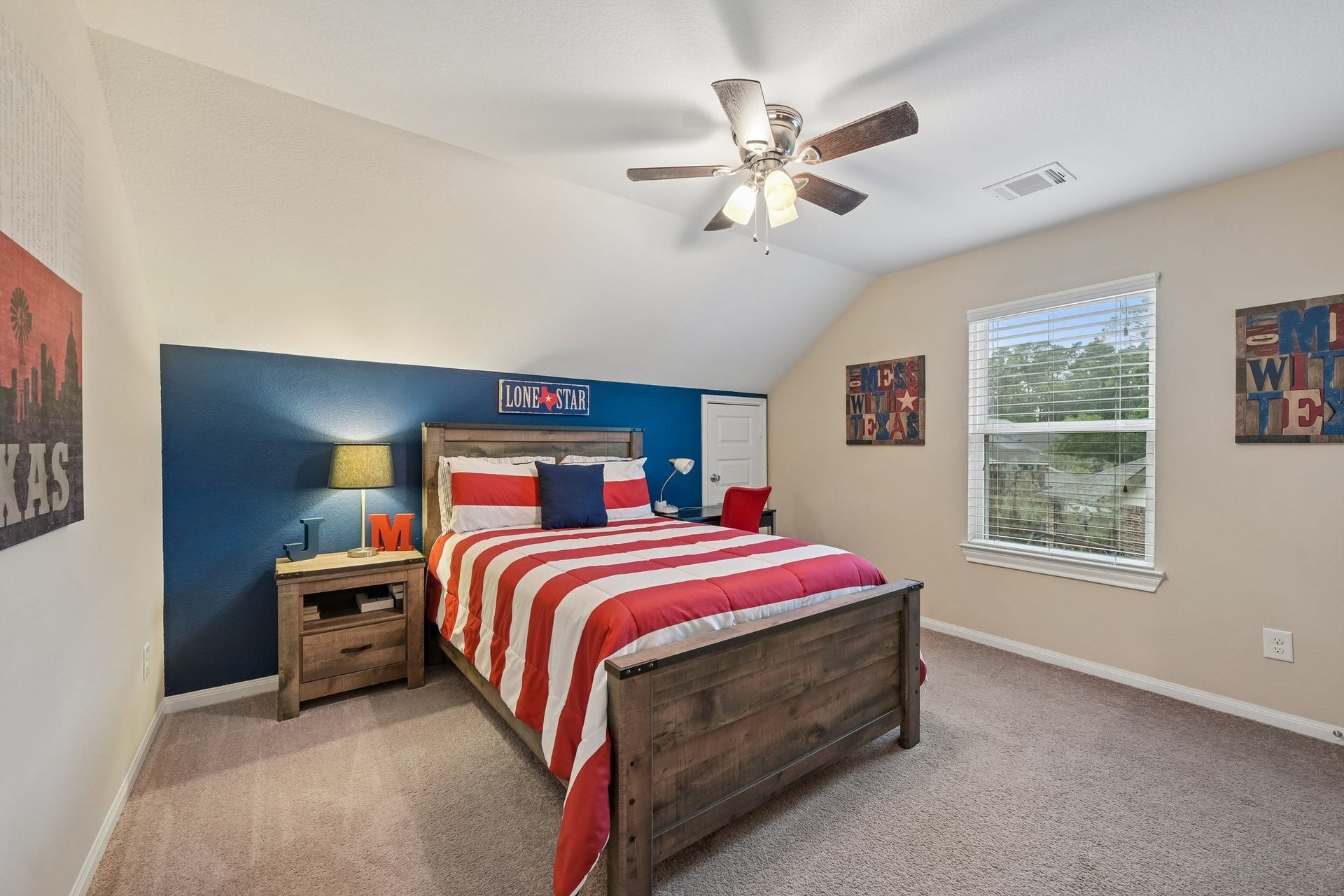 17105 Stillhouse Lake Court, Houston, TX 77044 2nd Bedroom