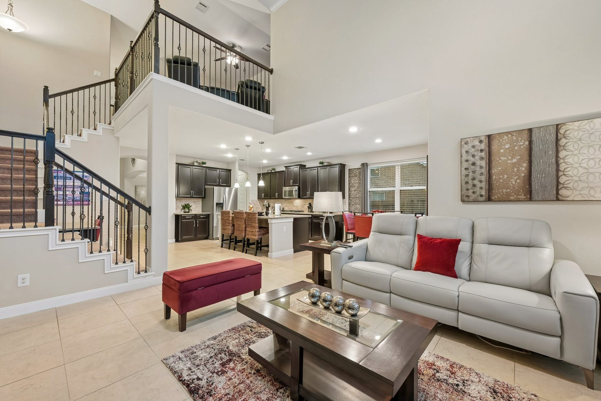17105 Stillhouse Lake Court, Houston, TX 77044 Pride of ownership shines through.