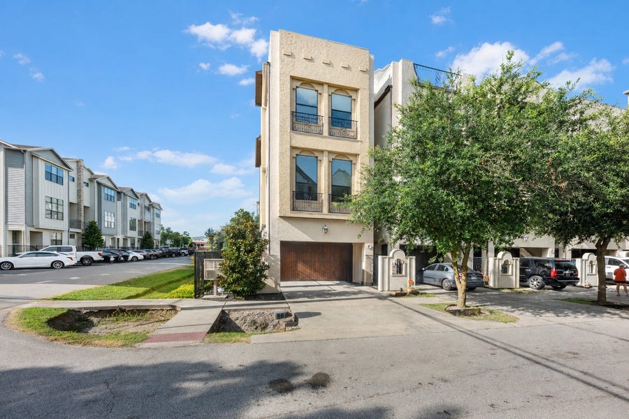 Property photo for 1102 W 15th 1/2 Street, #A, Houston, TX