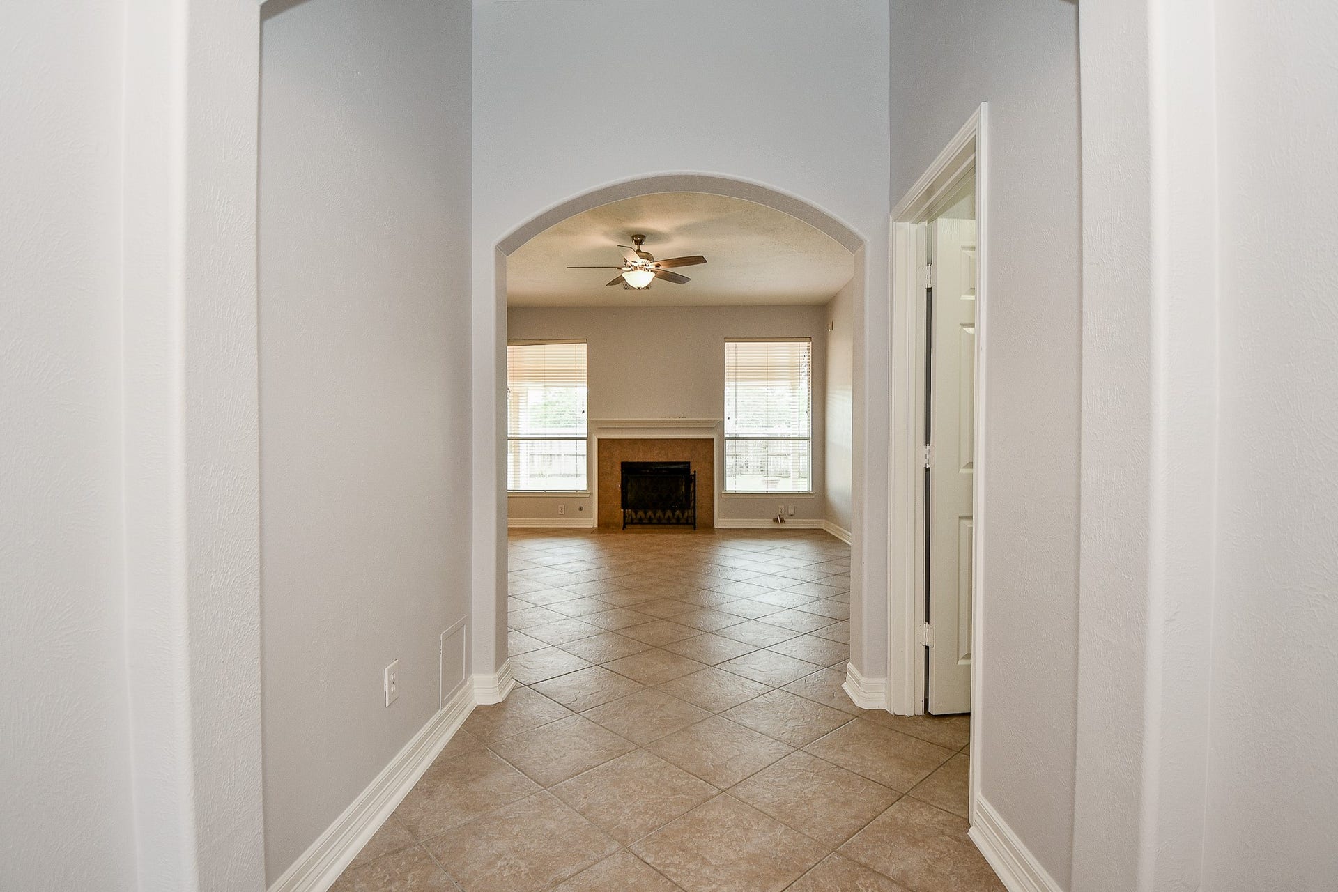 2811 Rayburn Ridge Drive, Katy, TX 77450 2811 Rayburn Ridge Drive, Katy, TX 77450