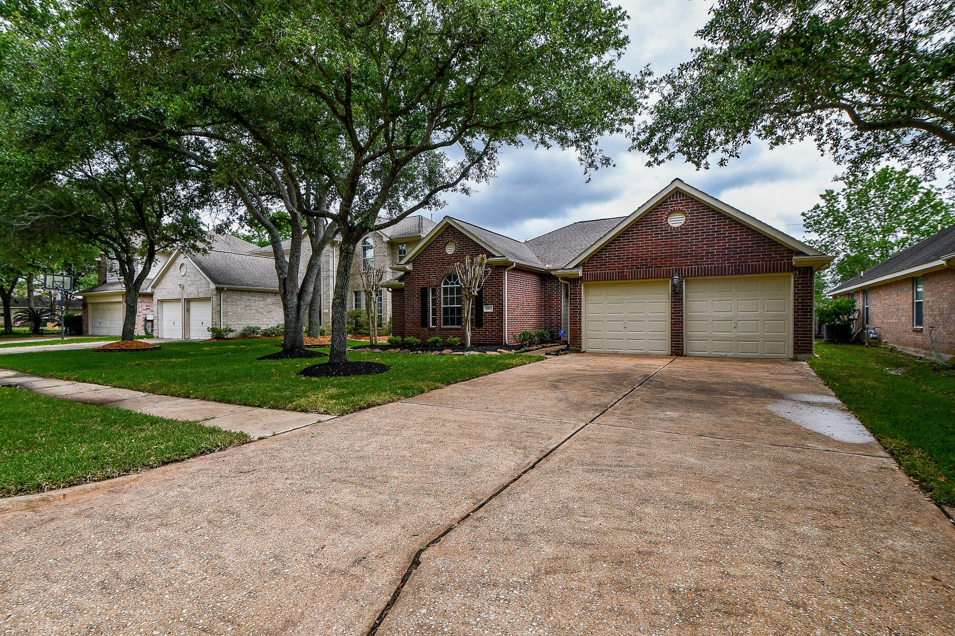 2811 Rayburn Ridge Drive, Katy, TX 77450 2811 Rayburn Ridge Drive, Katy, TX 77450