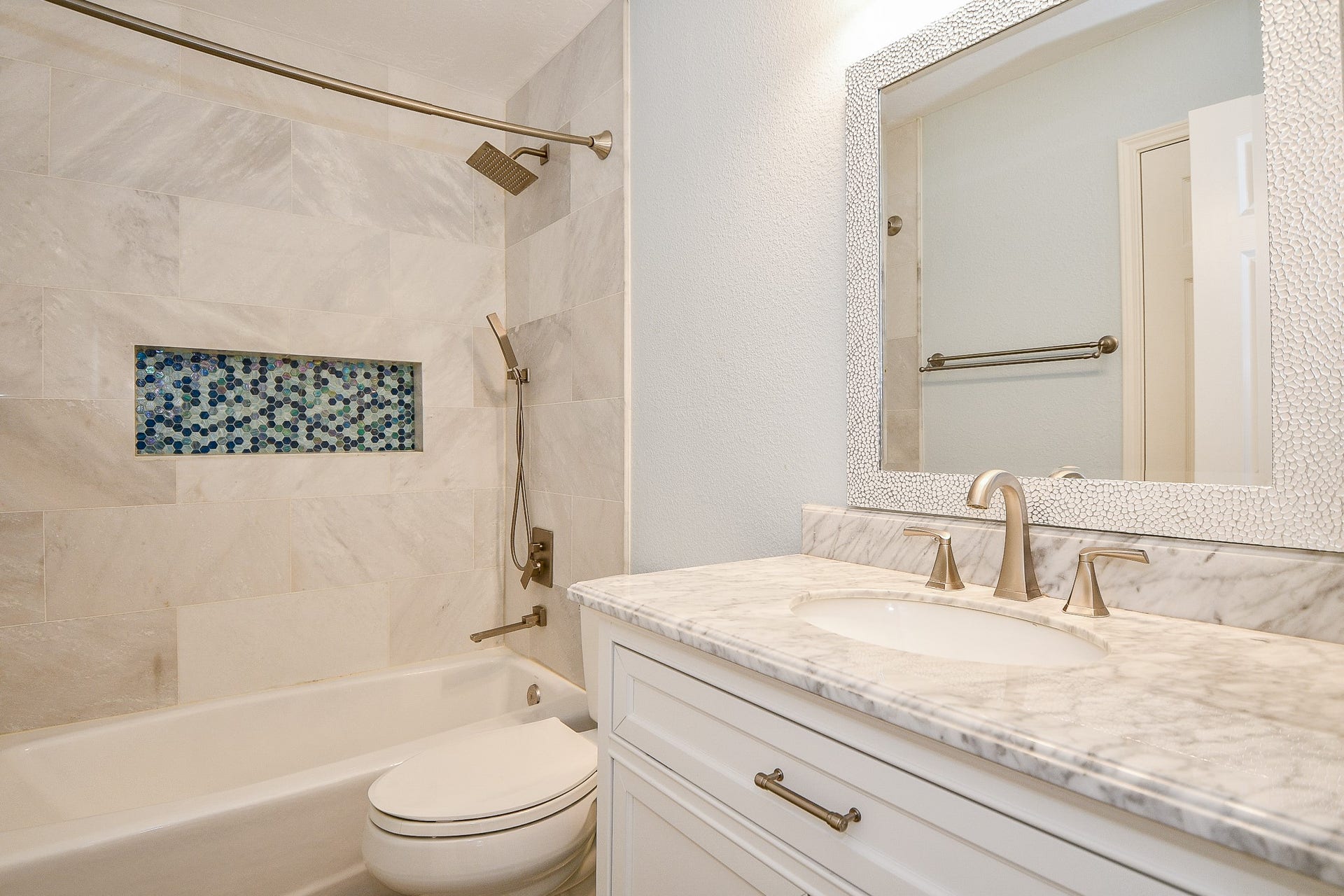 2811 Rayburn Ridge Drive, Katy, TX 77450 2811 Rayburn Ridge Drive, Katy, TX 77450
