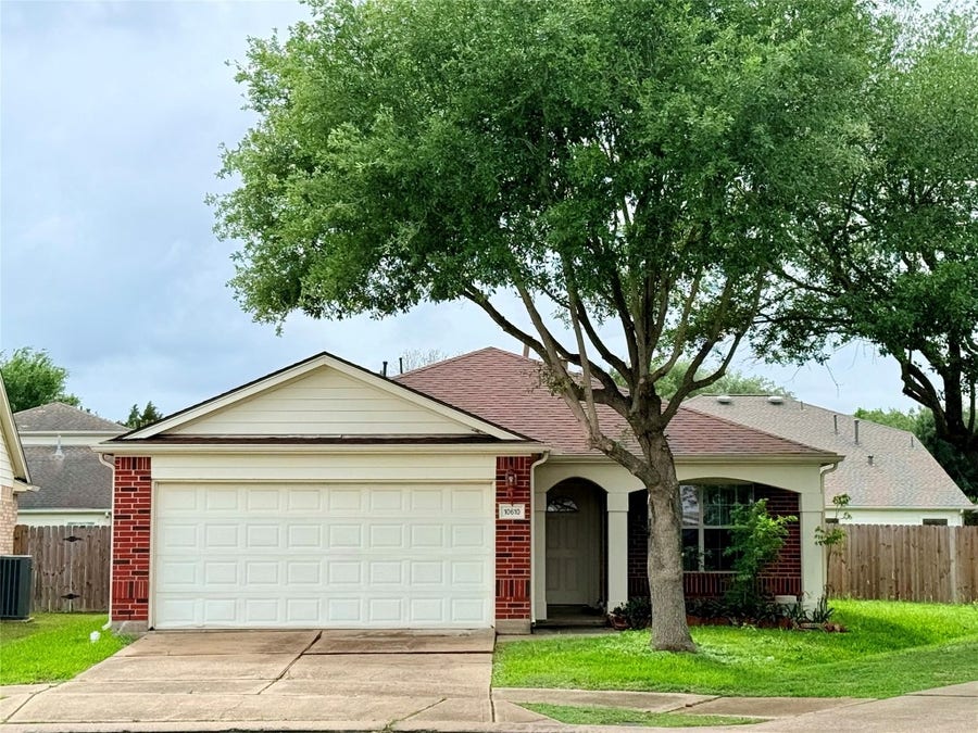 Property photo for 10610 Sugar Place Court, Sugar Land, TX