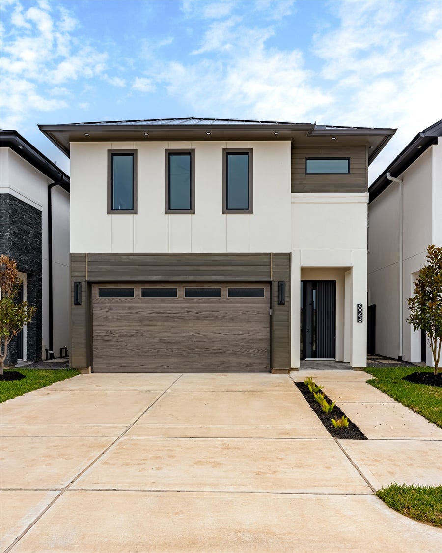 Property photo for 623 Rolling Oaks, Stafford, TX