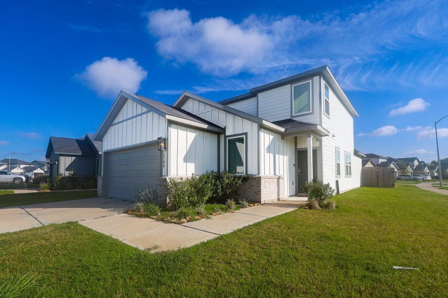 Property photo for 1704 Greendale Drive, Missouri City, TX