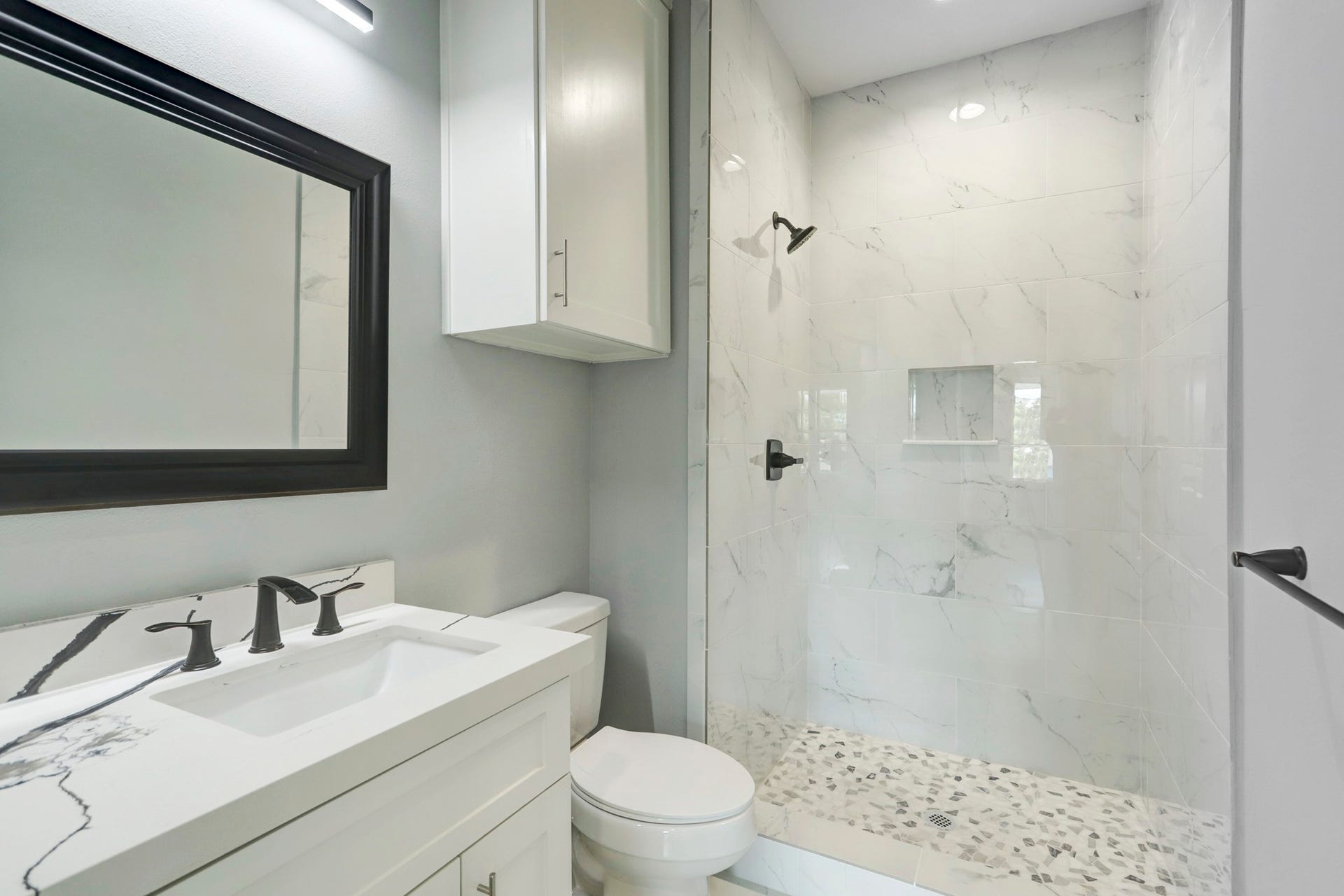 9306 E E Avenue L, #1, Houston, TX 77012 9306 E E Avenue L, #1, Houston, TX 77012