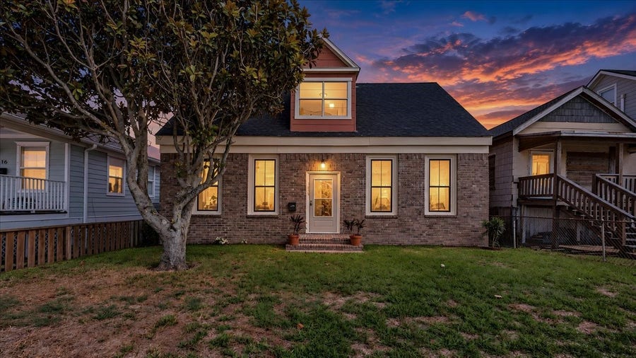 Property photo for 1614 Avenue O, Galveston, TX
