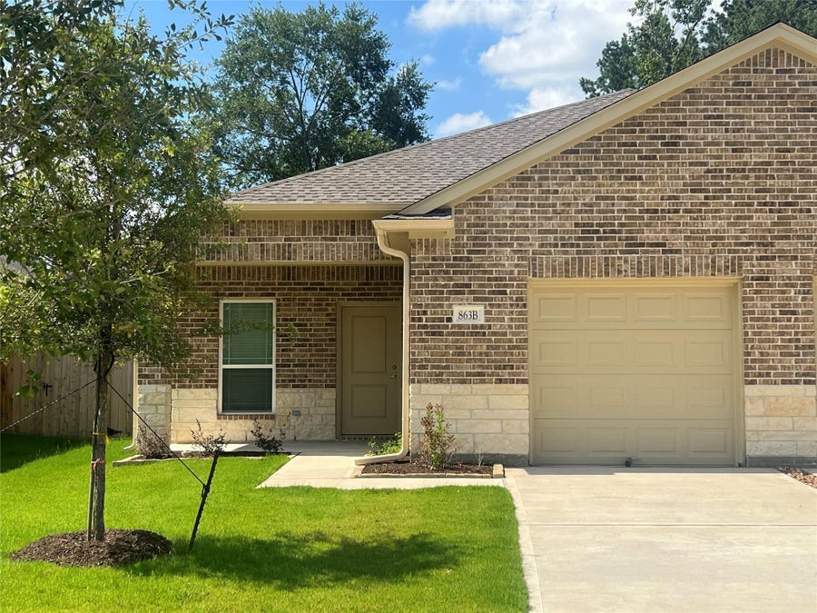Property photo for 863 B Arbor Pines Ct, Conroe, TX