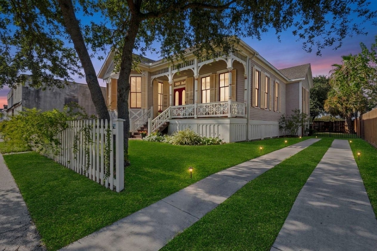 3524 Ball, Galveston, TX 77550 3524 Ball, Galveston, TX 77550