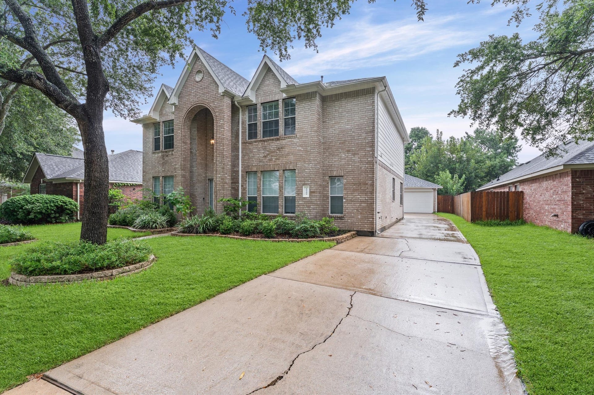 10201 Forest Spring Lane, Pearland, TX 77584 10201 Forest Spring Lane, Pearland, TX 77584