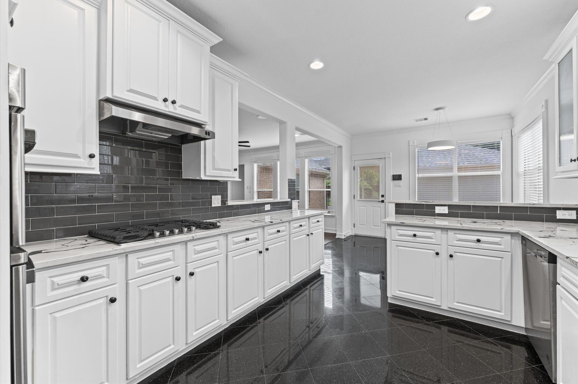 10201 Forest Spring Lane, Pearland, TX 77584 10201 Forest Spring Lane, Pearland, TX 77584