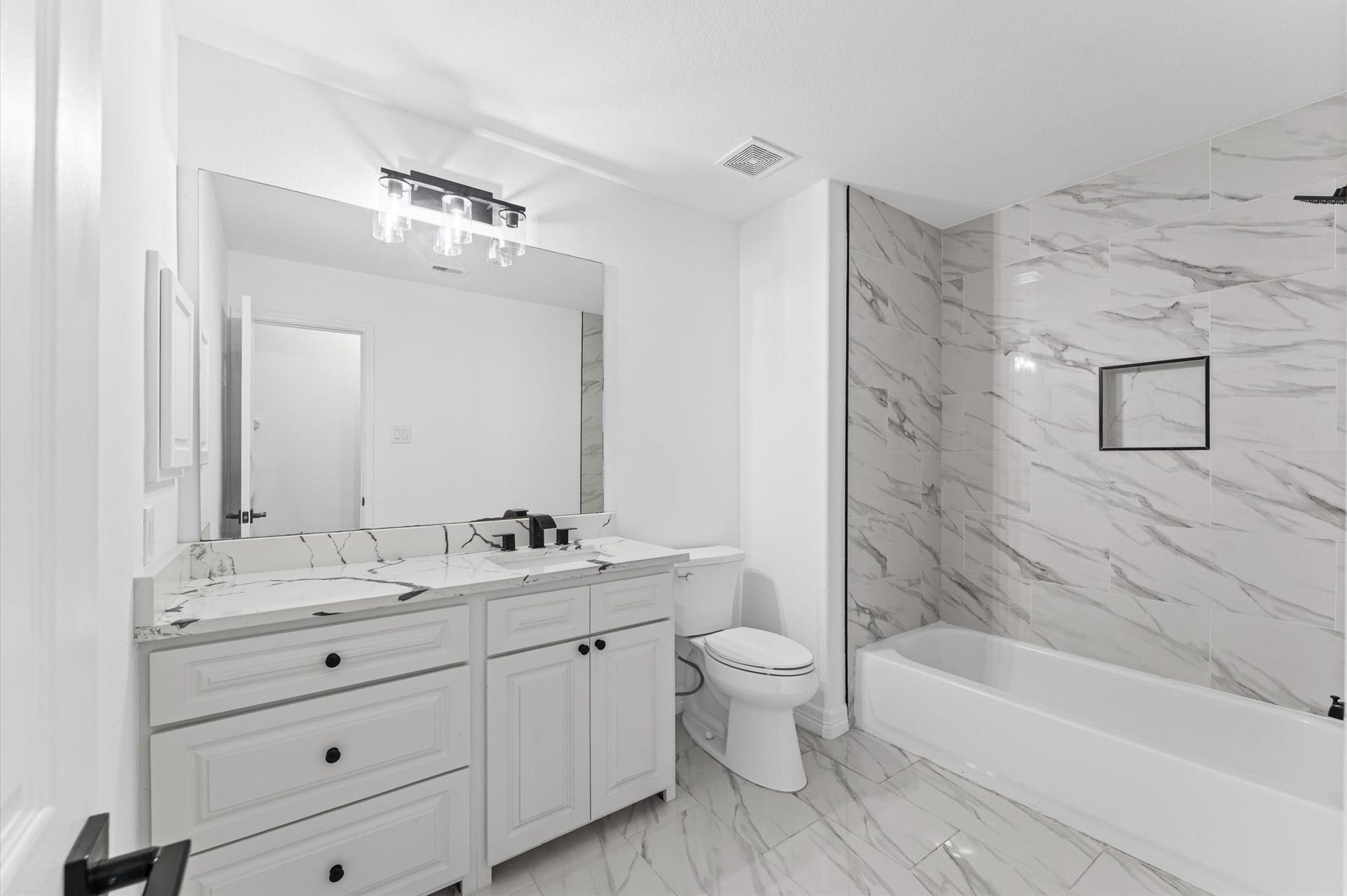 10201 Forest Spring Lane, Pearland, TX 77584 10201 Forest Spring Lane, Pearland, TX 77584