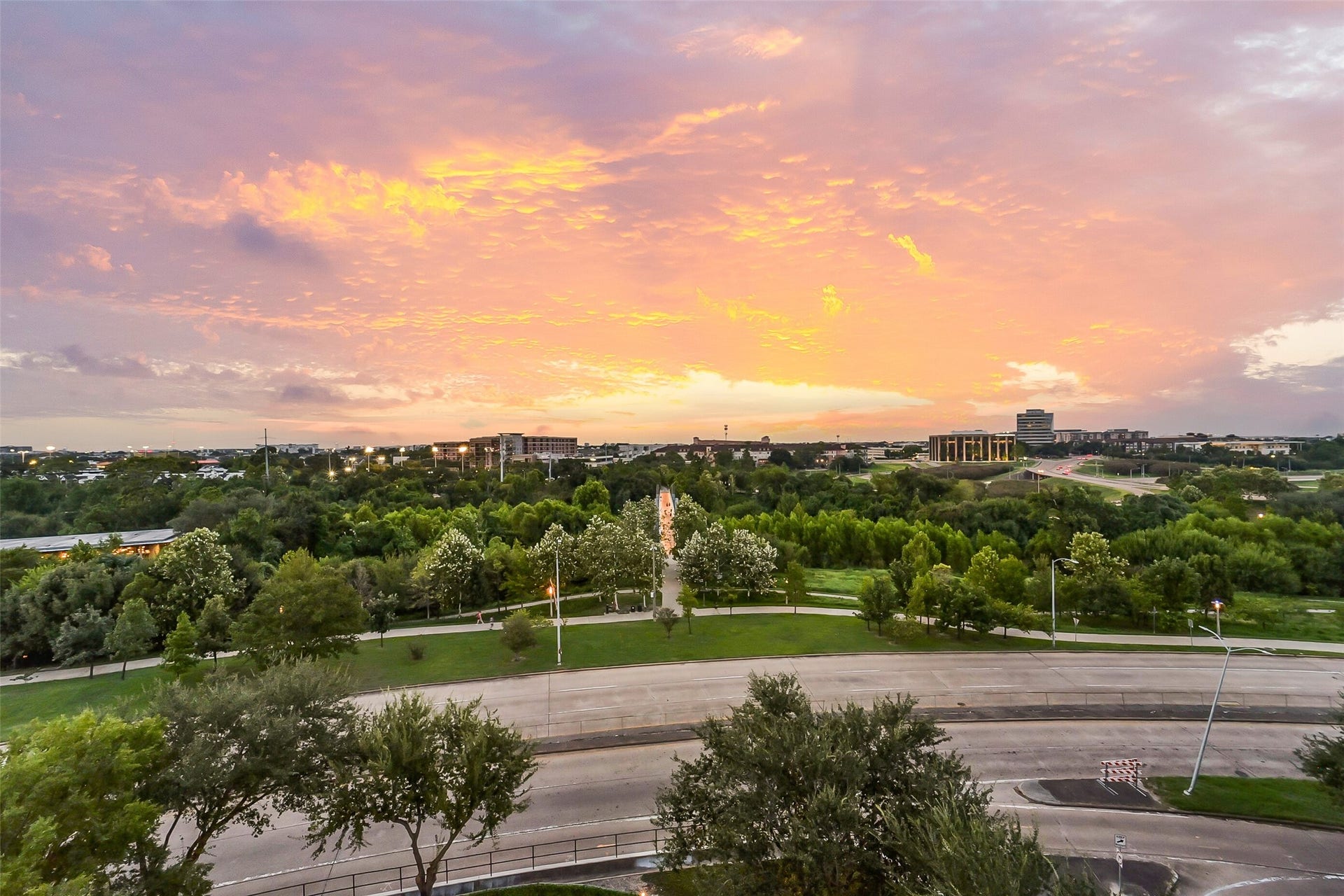 3333 Allen Parkway, #710, Houston, TX 77019 Living up high to witness nature's ever-changing painting of the sky.